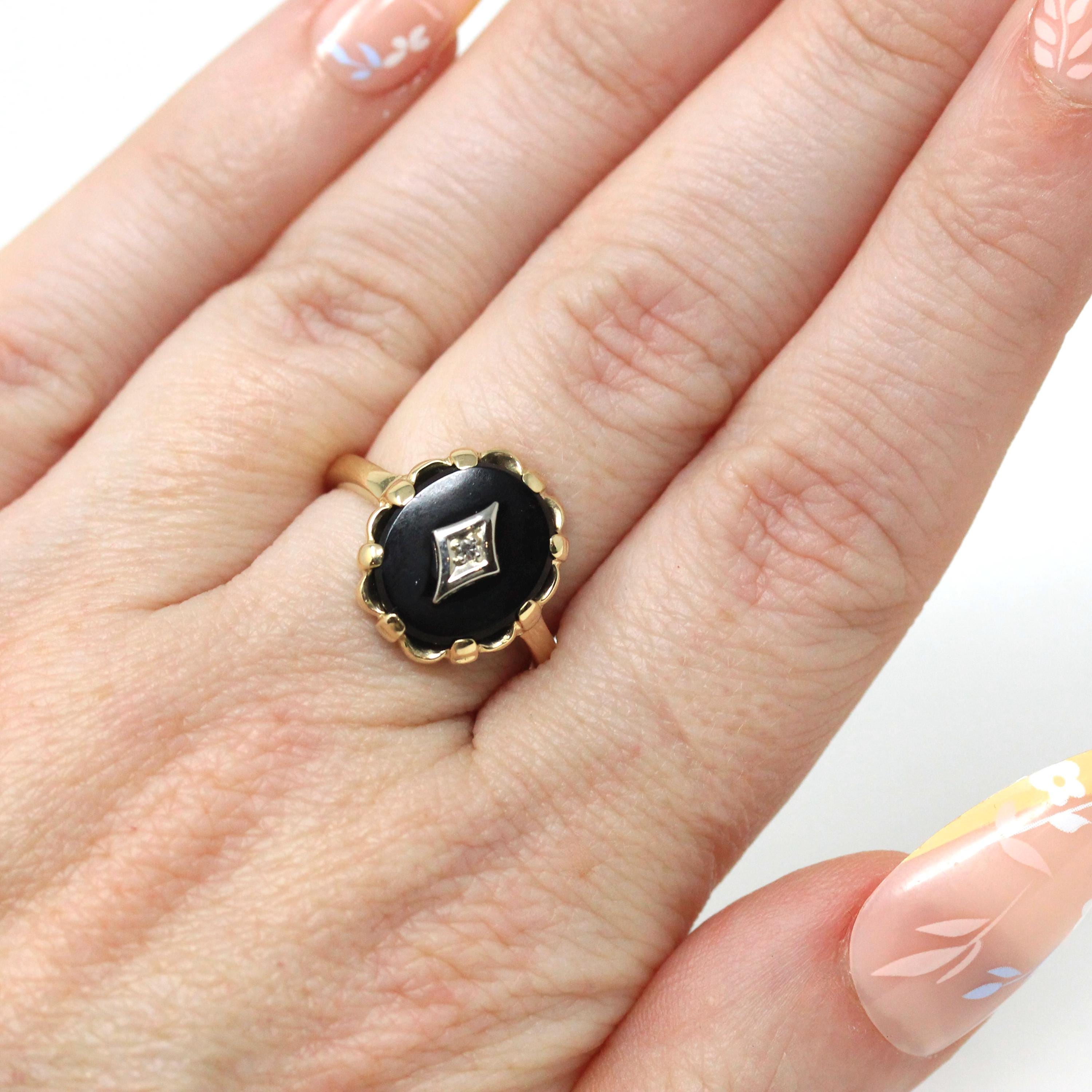 Vintage Onyx Ring - Mid Century 10k Yellow Gold Oval Black Chalcedony Gemstone - Circa 1940s Era Size 5 3/4 Diamond Fine Statement Jewelry