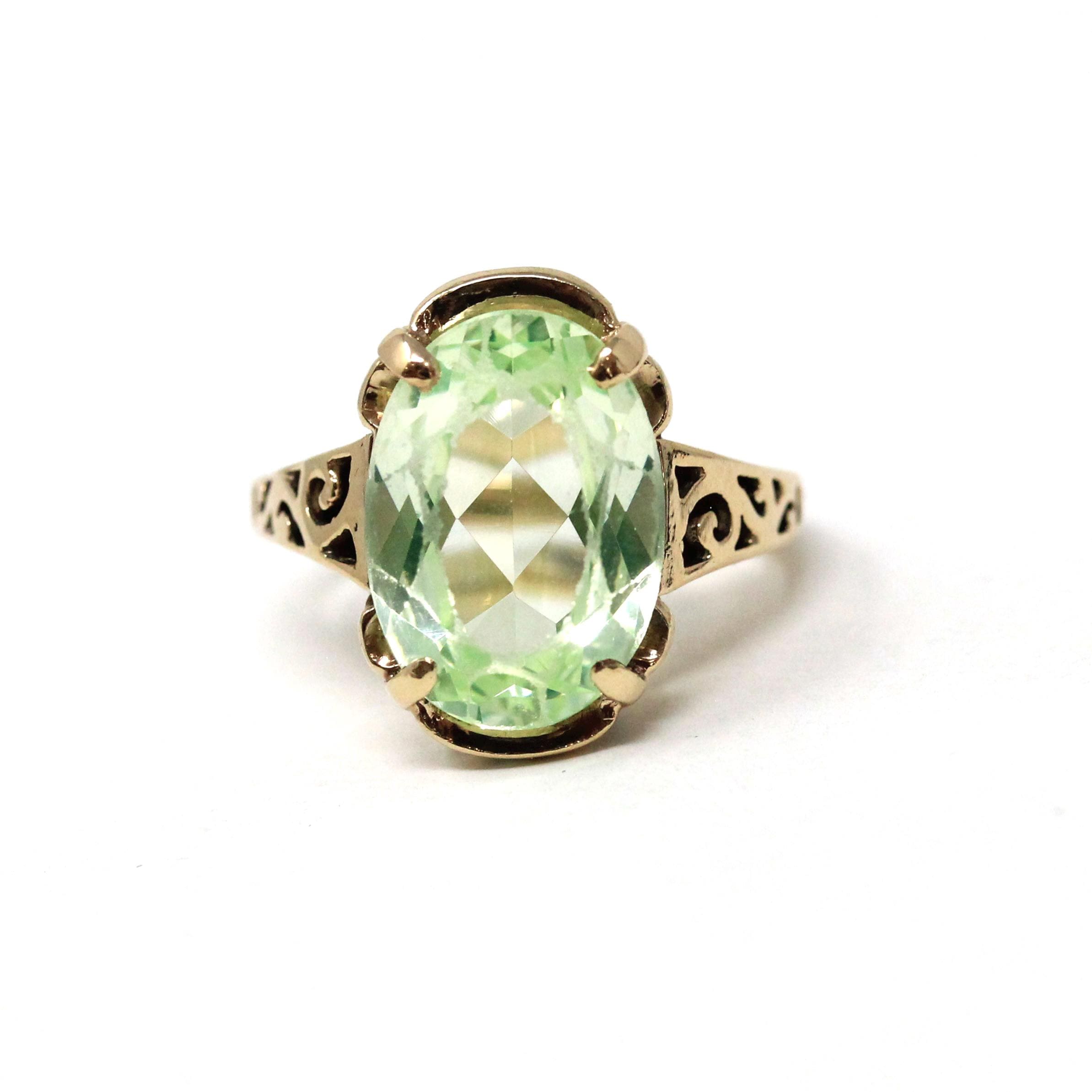 Created Spinel Ring - Modern 10k Yellow Gold Faceted Green Oval Gemstone - Estate Circa 2000's Era Size 4 3/4 August Birthstone Fine Jewelry