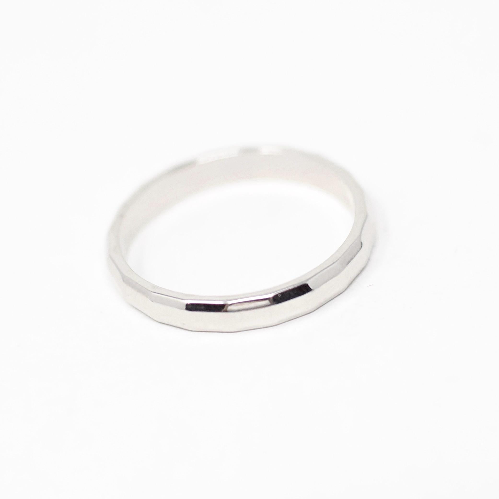 Hammered Wedding Band - Modern 18k White Gold Round Polished Stacking Ring - Estate Size 5 Men's Unisex Bridal Plain Textured Fine Jewelry