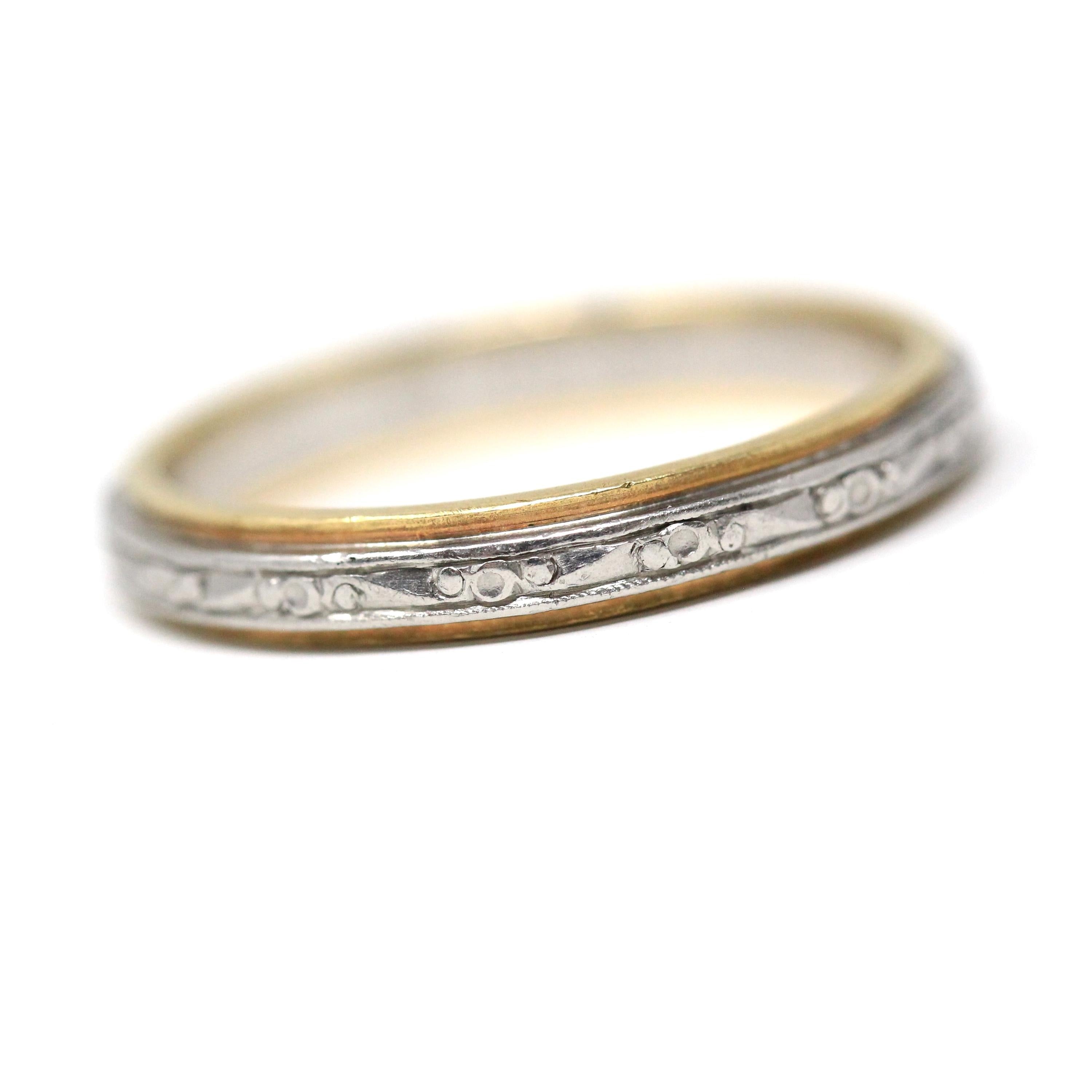 Vintage Two Tone Band - Retro 18k Yellow Gold & Platinum Engraved Floral Designs - Dated 1963 Size 5 1/2 Wedding Unisex Fine Bridal Jewelry