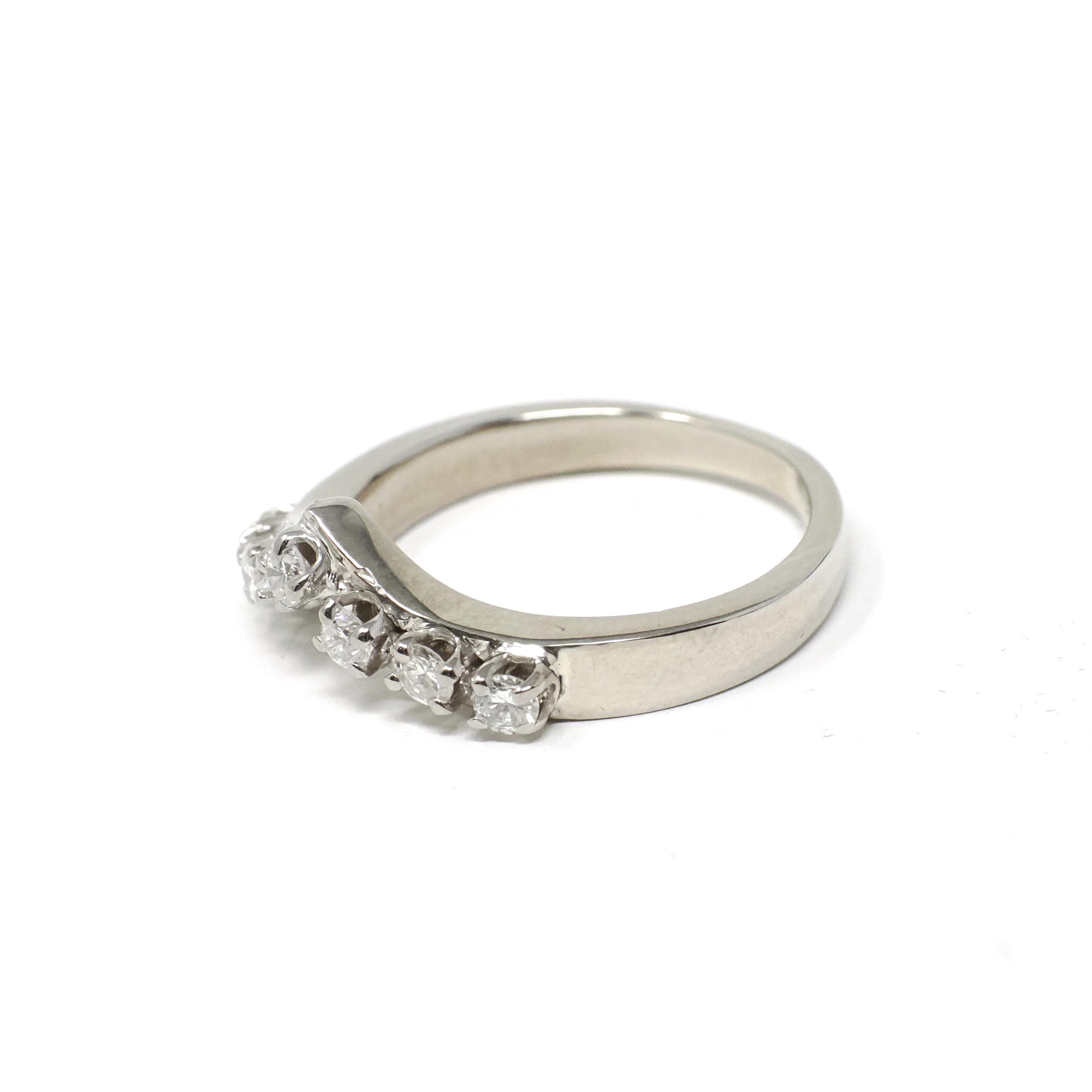 Diamond Chevron Band - Modern 14k White Gold V Point Stacking Wedding Ring - Estate Circa 2000's Era Size 5 1/4 Bridal Pairing Fine Jewelry