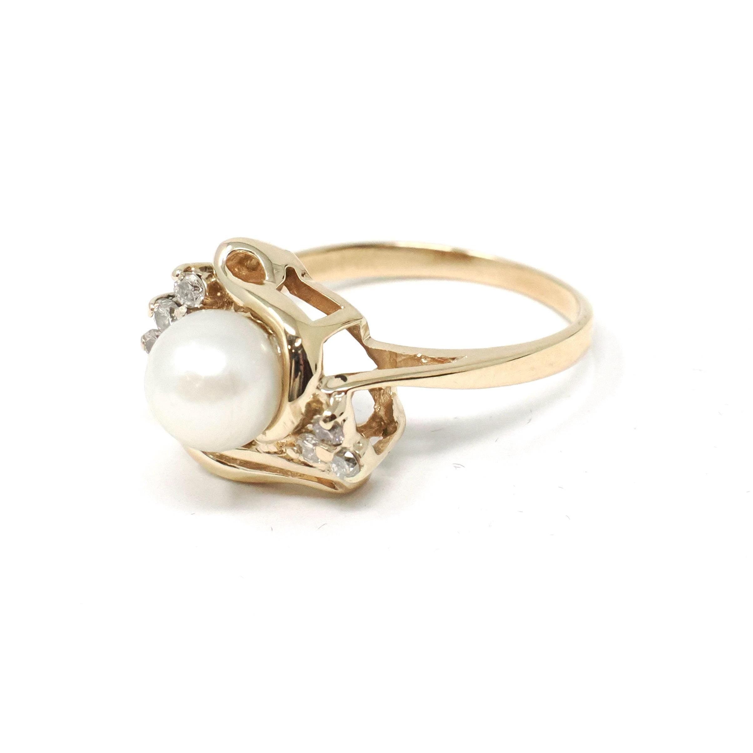 Cultured Pearl Ring - Modern 14k Yellow Gold White Organic Gem & Diamonds - Estate Circa 1990s Era Size 6 1/4 June Birthstone Fine Jewelry