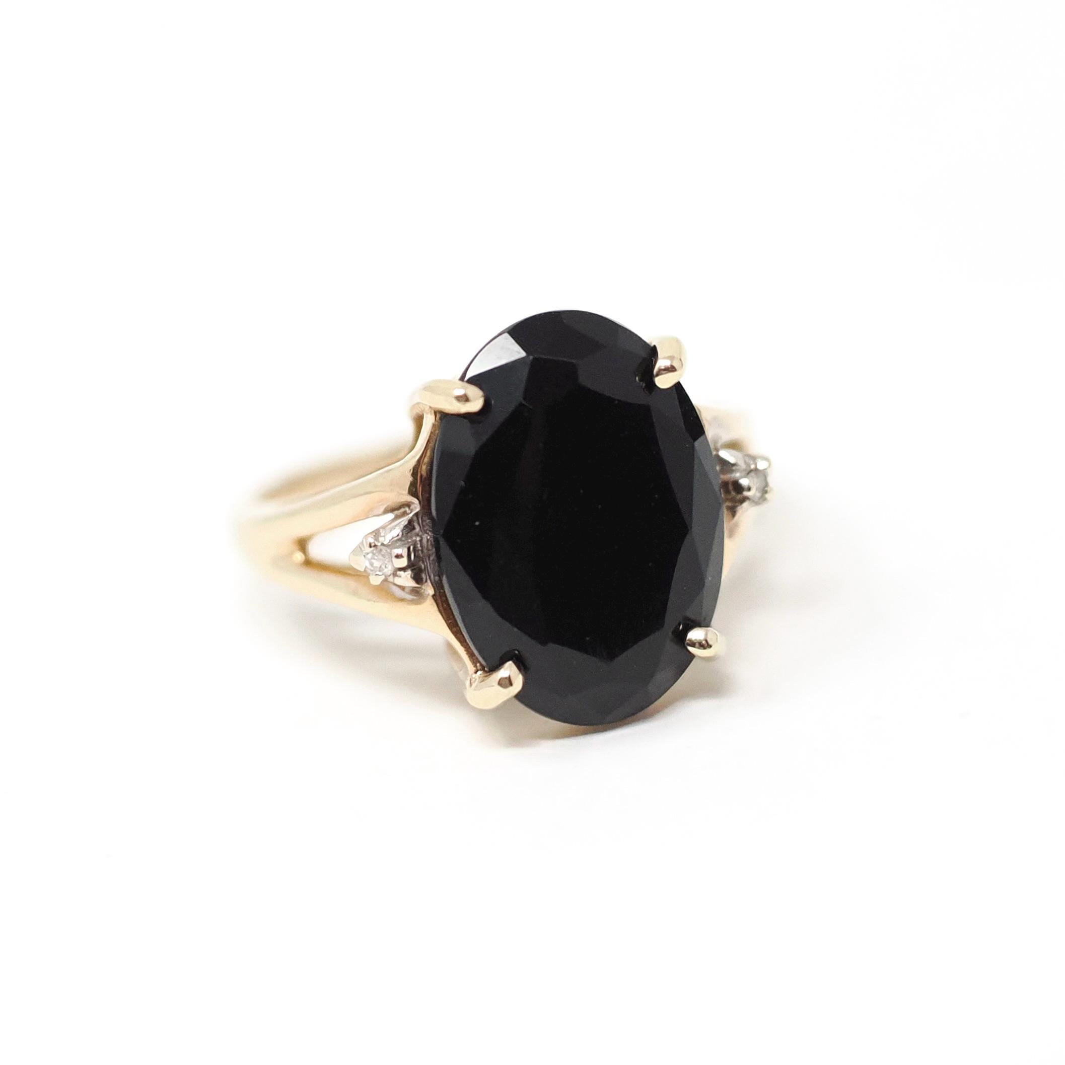 Modern Onyx Ring - Estate 10k Yellow Gold Oval Faceted Black Chalcedony Gemstone - Modern Circa 2000's Era Size 4 3/4 Statement Fine Jewelry