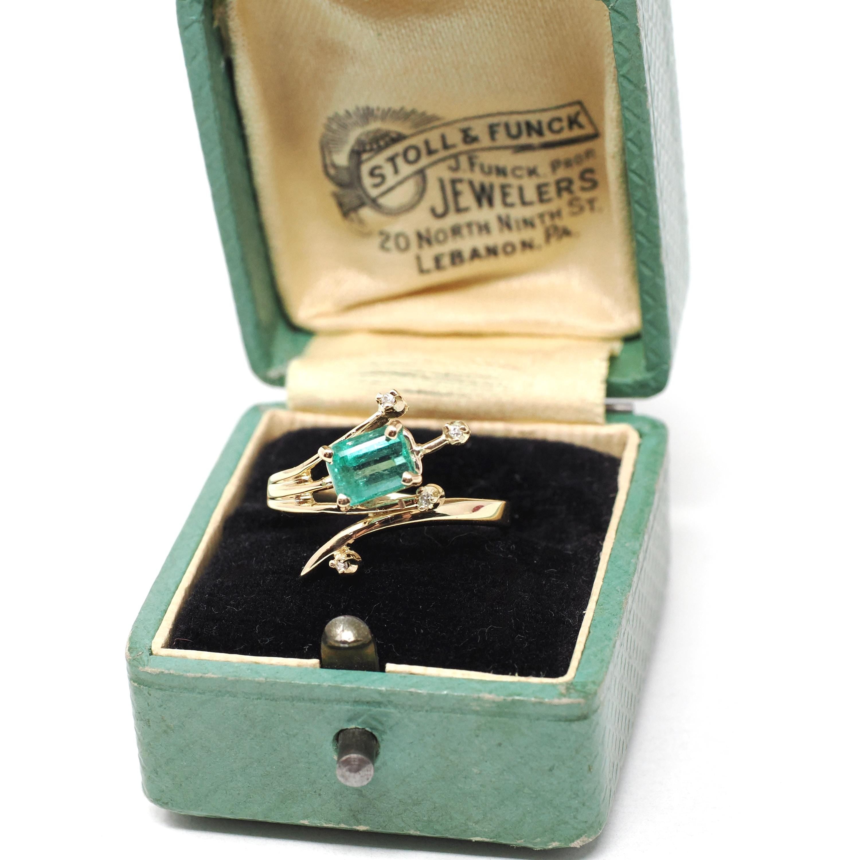 Emerald & Diamond Ring - Estate 14k Yellow Gold Natural Green Gemstone - Modern 2000's Era Size 6 1/4 May Birthstone Branch Bypass Jewelry