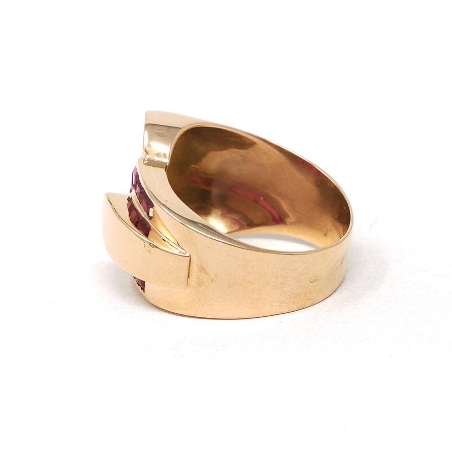 Viintage Cocktail Ring - Retro 18k Rose Gold Star Incised Natural Diamonds Created Rubies - Circa 1960s Era Size 8 1/4 Buckle Fine Jewelry