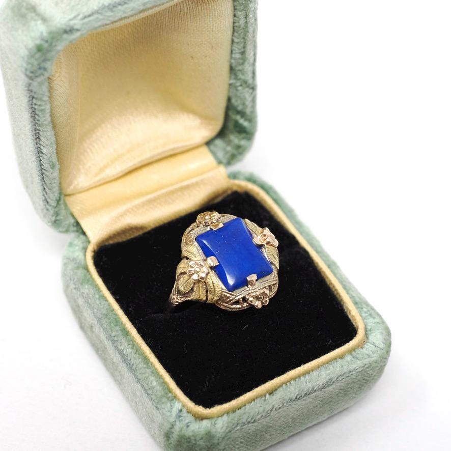 Lapis Lazuli Ring - Vintage 10k Two Tone Gold Dark Blue Cabochon Gemstone - Circa 1940s Era Size 6 1/4 Floral Details Fine Statement Jewelry