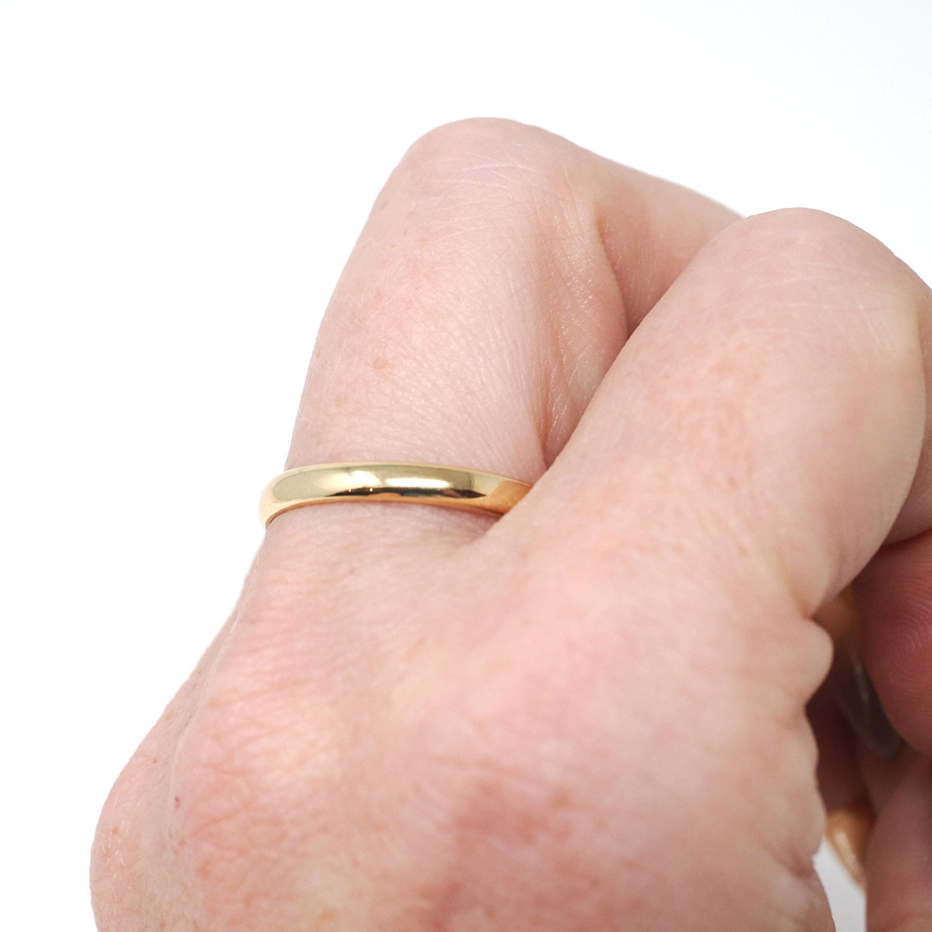 Antique Wedding Band - Edwardian 18k Yellow Gold 2.75mm Stacking Unadorned Ring - Circa 1910s Era Size 8 3/4 Comfort Fit Fine Bridal Jewelry