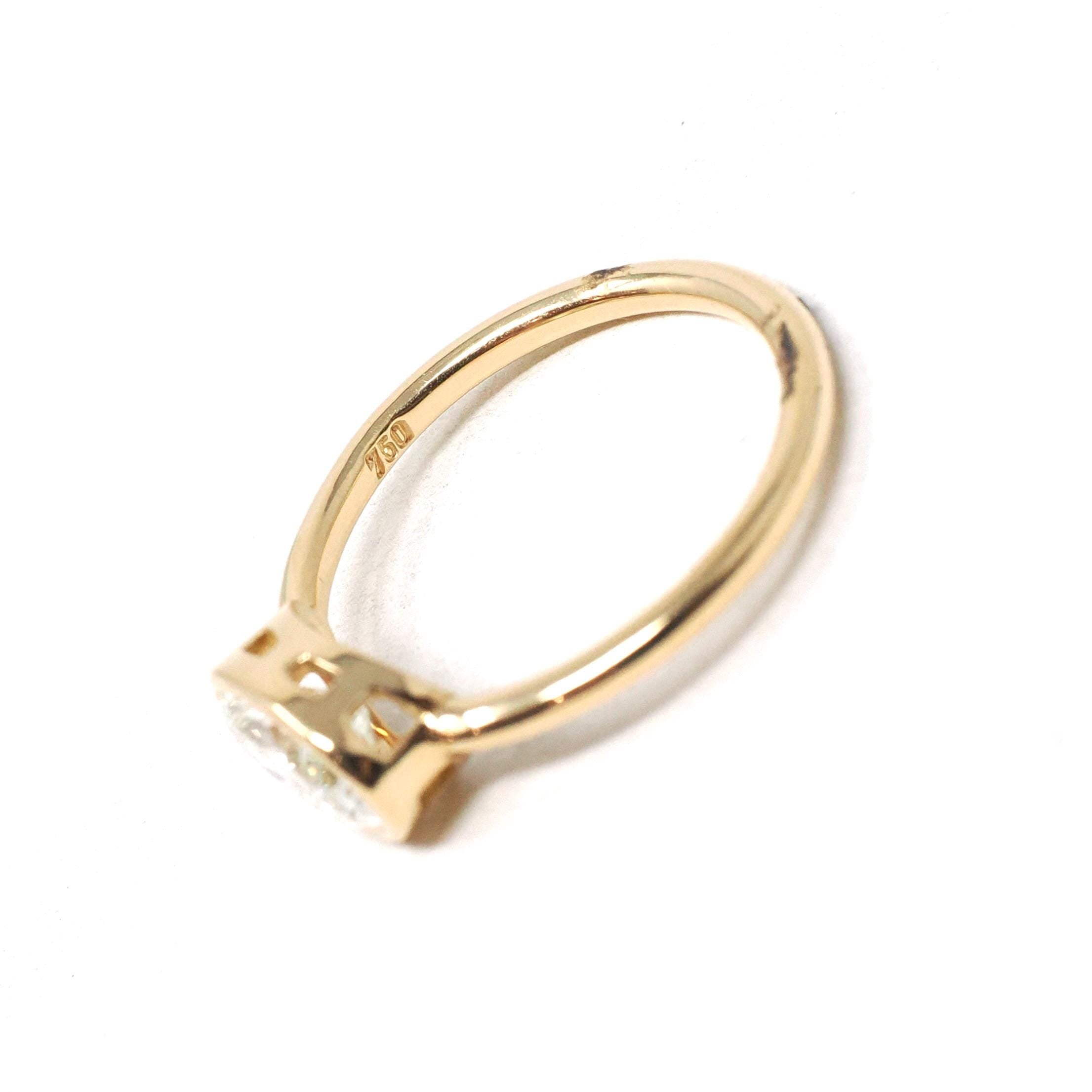 East-to-West Diamond Ring - 18k Yellow Gold Bezel Set 1.12 CT Natural Oval Brilliant Cut Solitaire - Modern Minimalist Size 6 Fine Jewelry