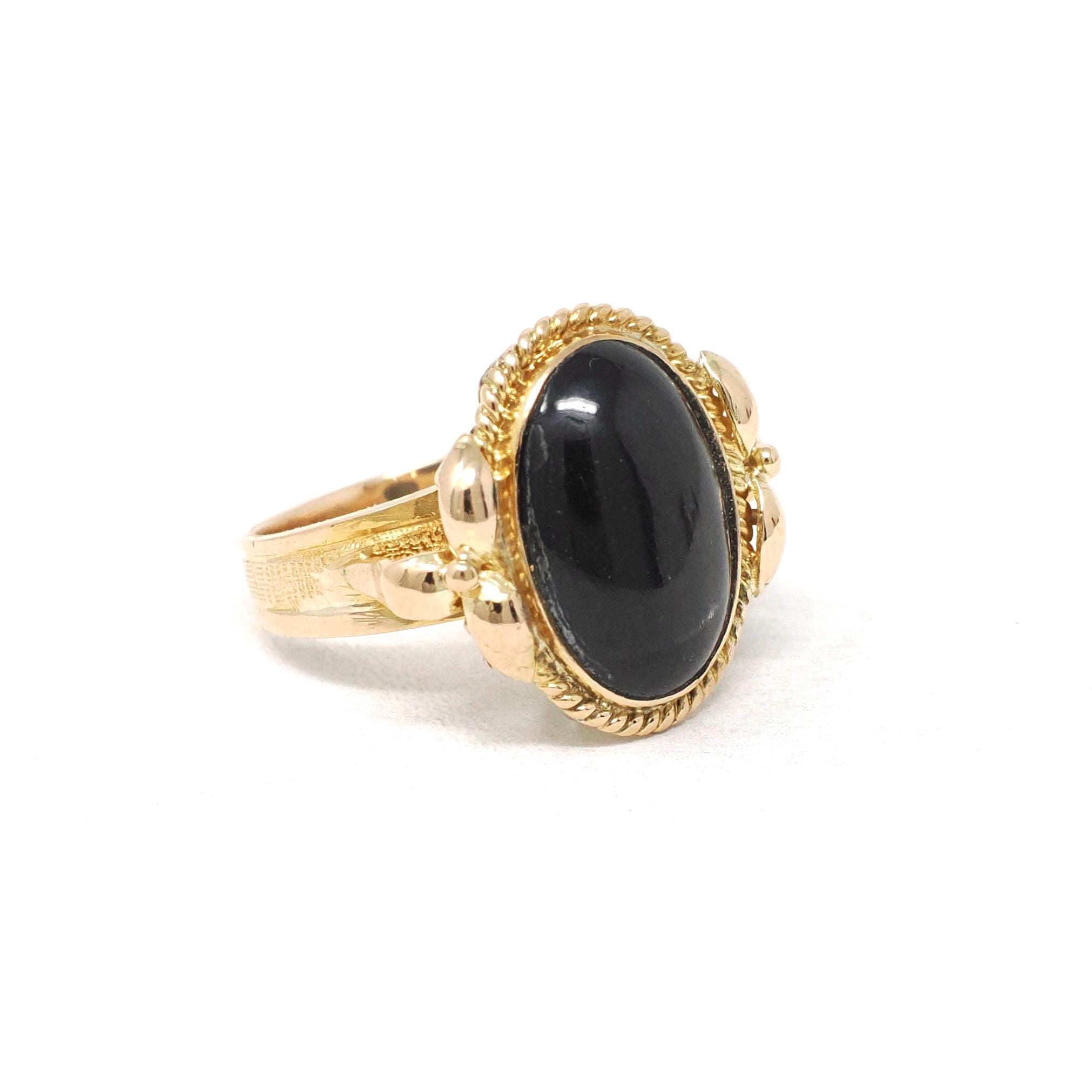 Vintage Star Diopside Ring - Retro 14k Yellow Gold Natural Four Rayed Gemstone - Circa 1960s Era Size 2 1/4 Solitaire Pinky Fine Jewelry