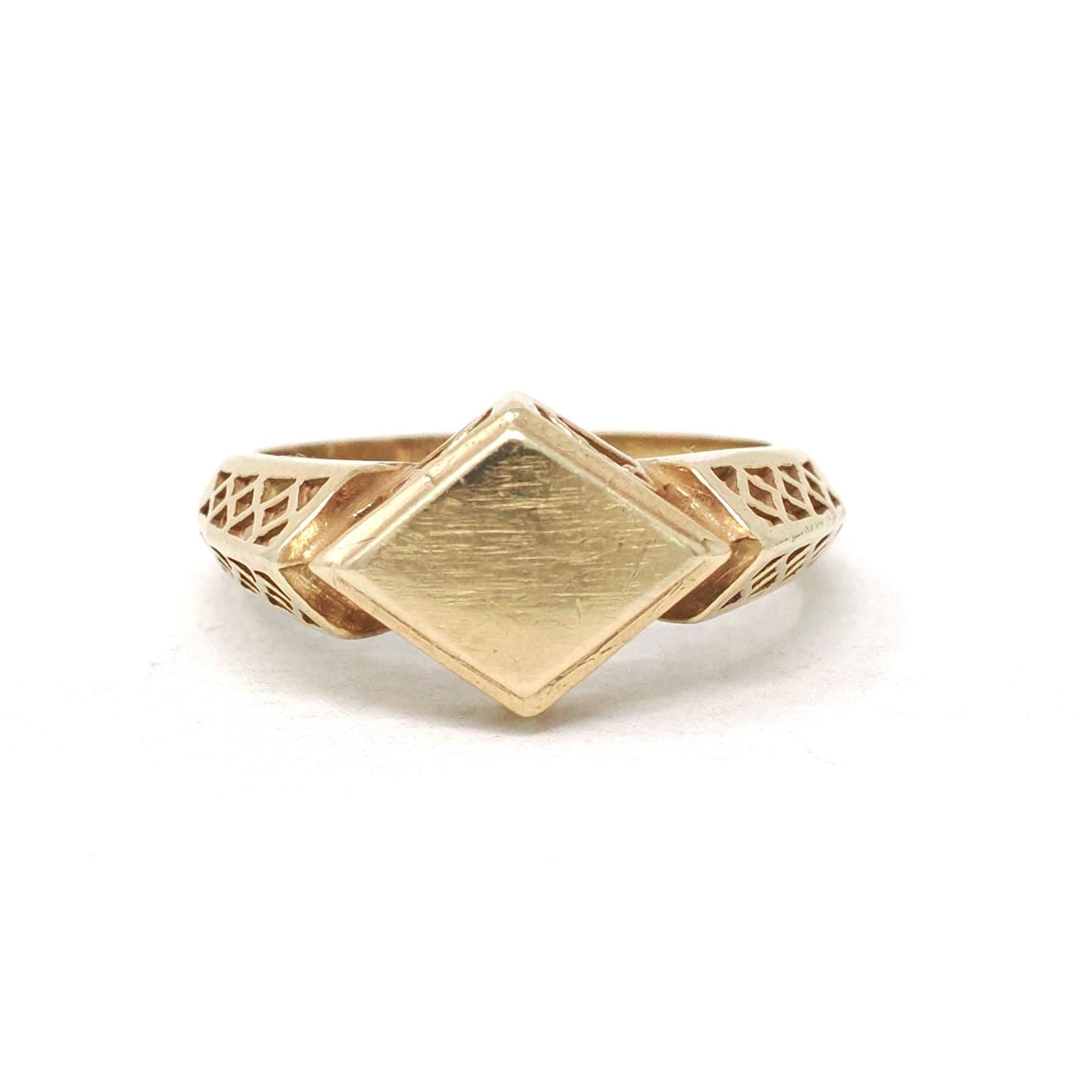 Edwardian Blank Signet - Antique 14k Yellow Gold Lozenge Shaped Ring - Circa 1910s Era Size 3 3/4 Filigree Fine Engravable Statement Jewelry