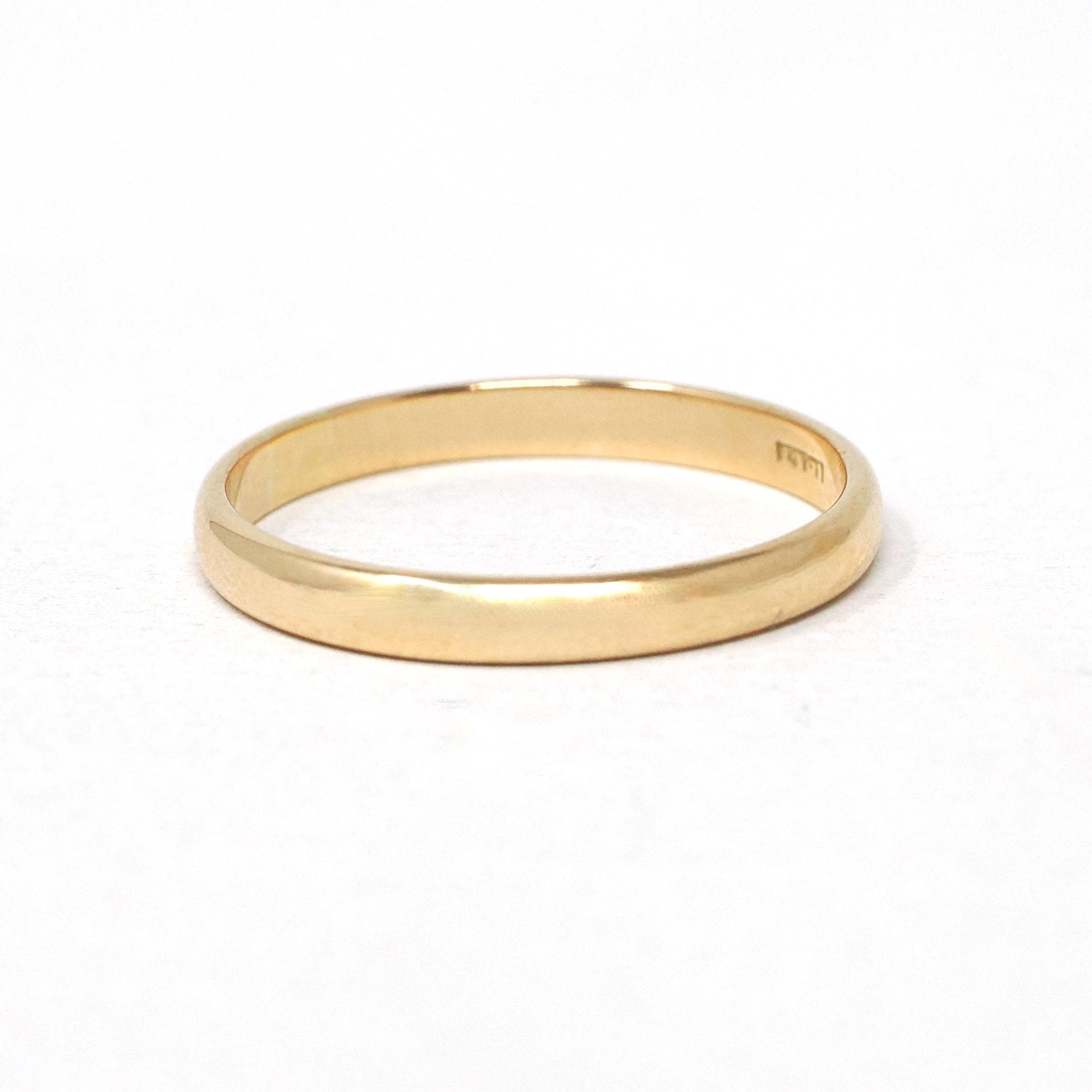 Antique Wedding Band - Edwardian 18k Yellow Gold 2.75mm Stacking Unadorned Ring - Circa 1910s Era Size 8 3/4 Comfort Fit Fine Bridal Jewelry