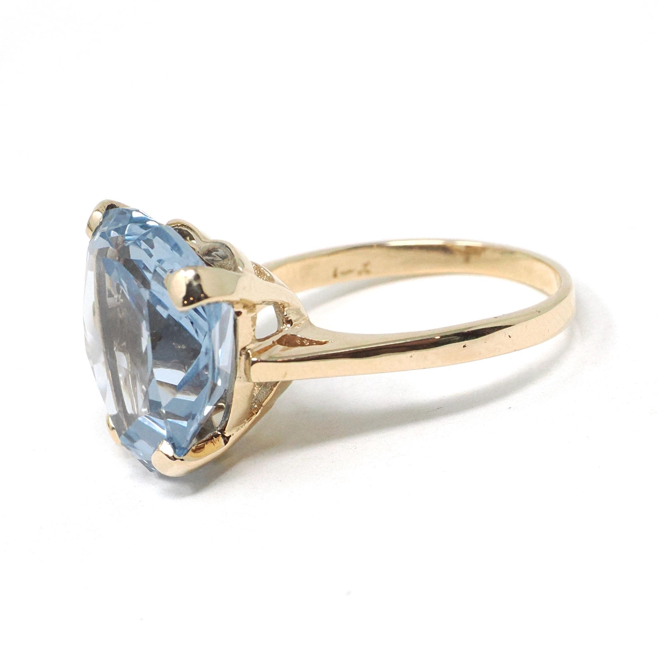 Modern Heart Ring - Estate 14k Yellow Gold Light Blue Created Spinel Faceted Gemstone - Circa 1980s Era Size 8 3/4 Fine Statement Jewelry