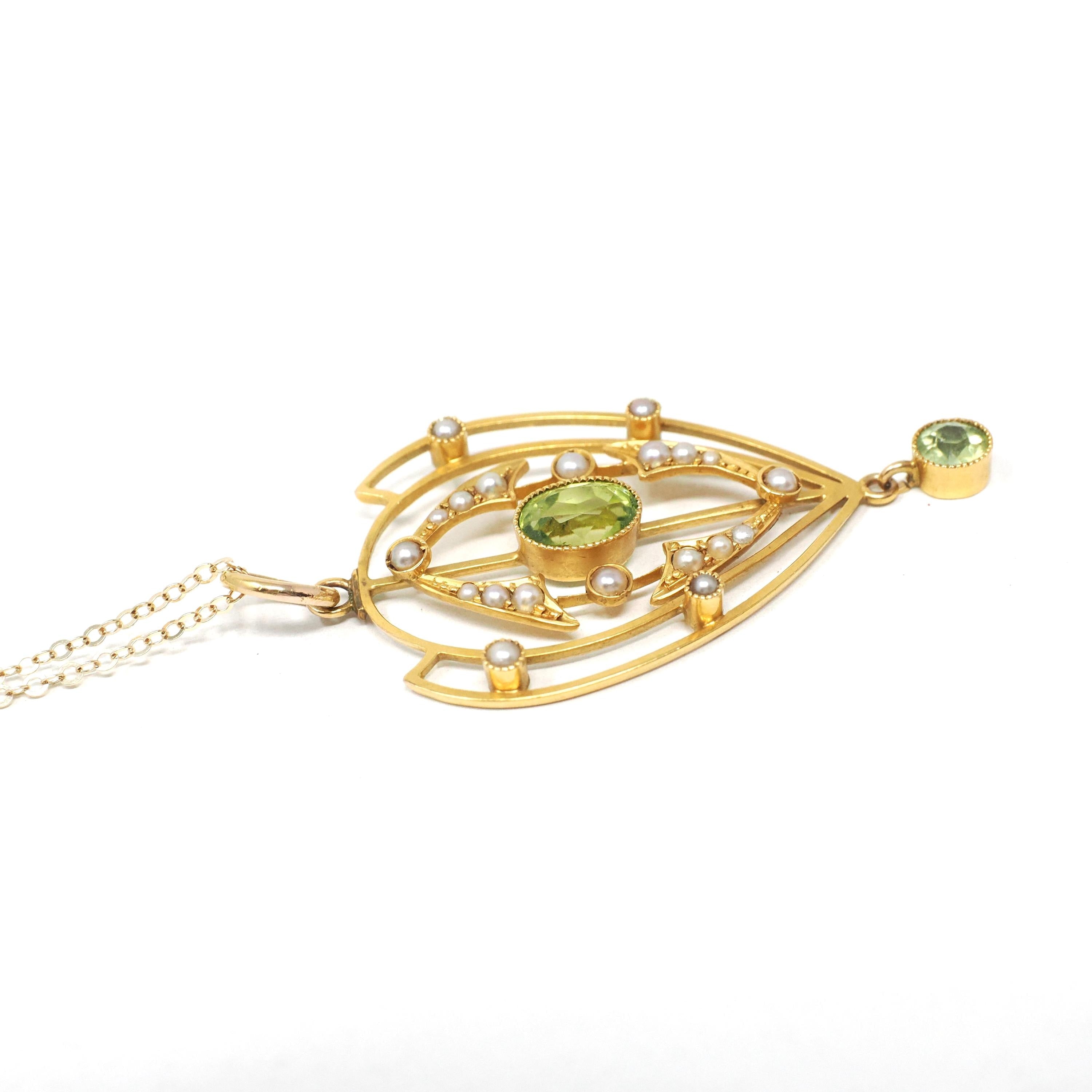 Antique Lavalier Necklace - Edwardian 15k Yellow Gold Natural Green Peridot Gem Pendant Seed Pearls - Circa 1900s Era Fine Statement Jewelry