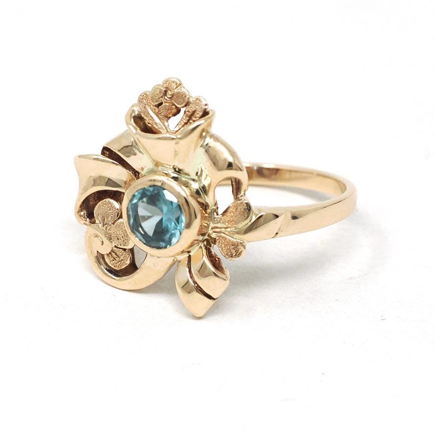 Vintage Zircon Ring - Mid Century 10k Yellow Gold Round Faceted Natural Blue 1.13 CT Gem - Circa 1940s Era Size 5 3/4 Flowers Fine Jewelry