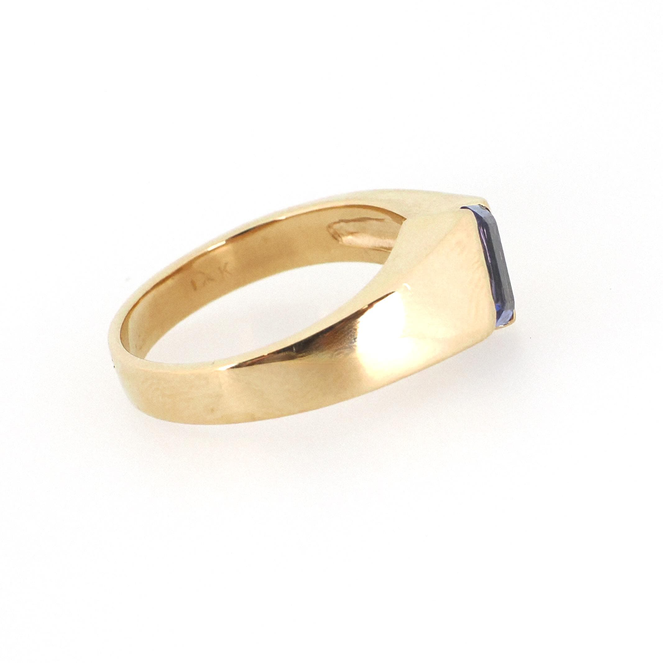 Modern Tanzanite Ring - Estate 14k Yellow Gold Natural Purple Blue Gemstone - Circa 2000's Era Size 6 1/4 December Birthstone Fine Jewelry