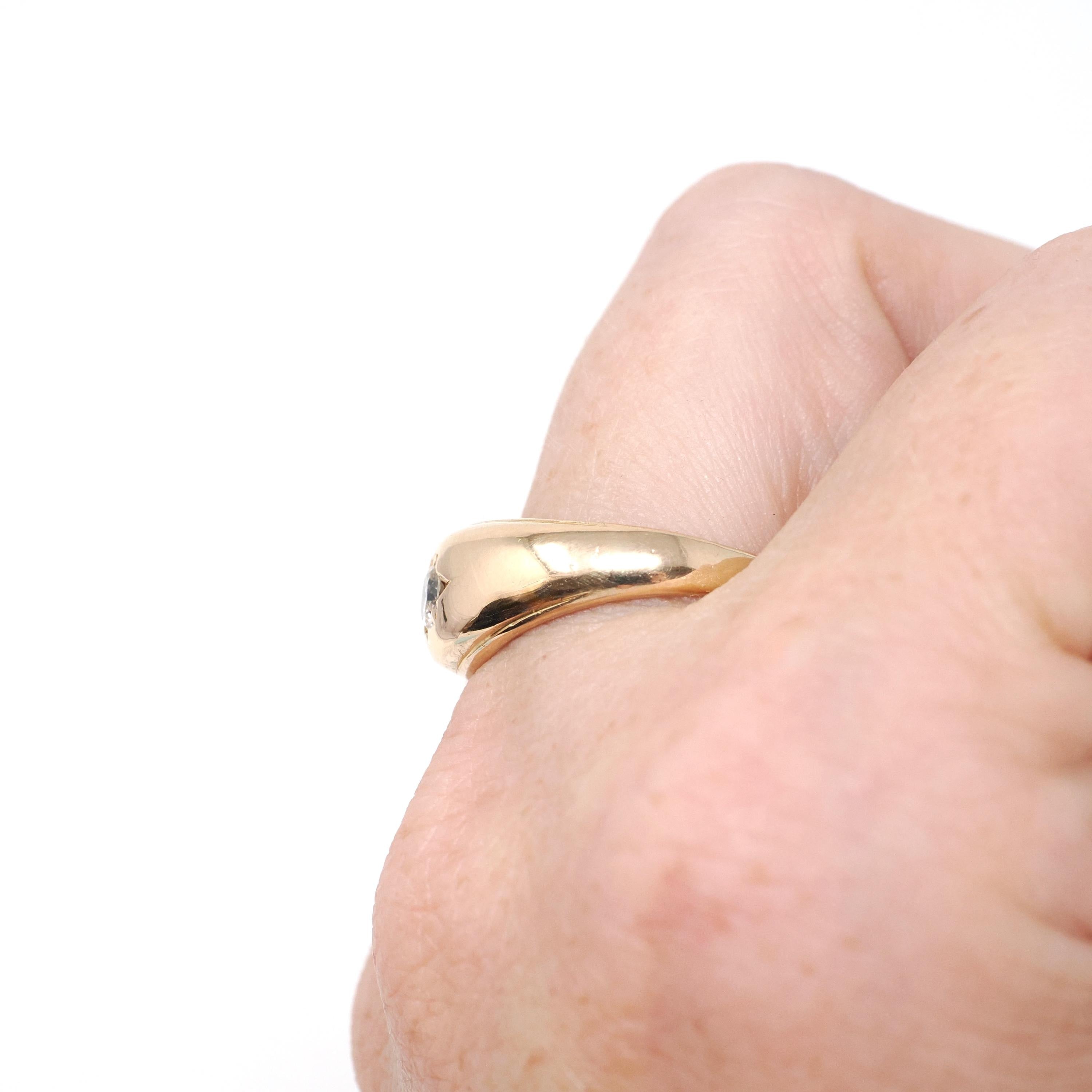 Vintage Diamond Ring - Mid Century 22k Gold Natural .20 CT Diamond Solitaire Unisex Band - Wedding 1950s Size 8 Star Incised Fine Jewelry
