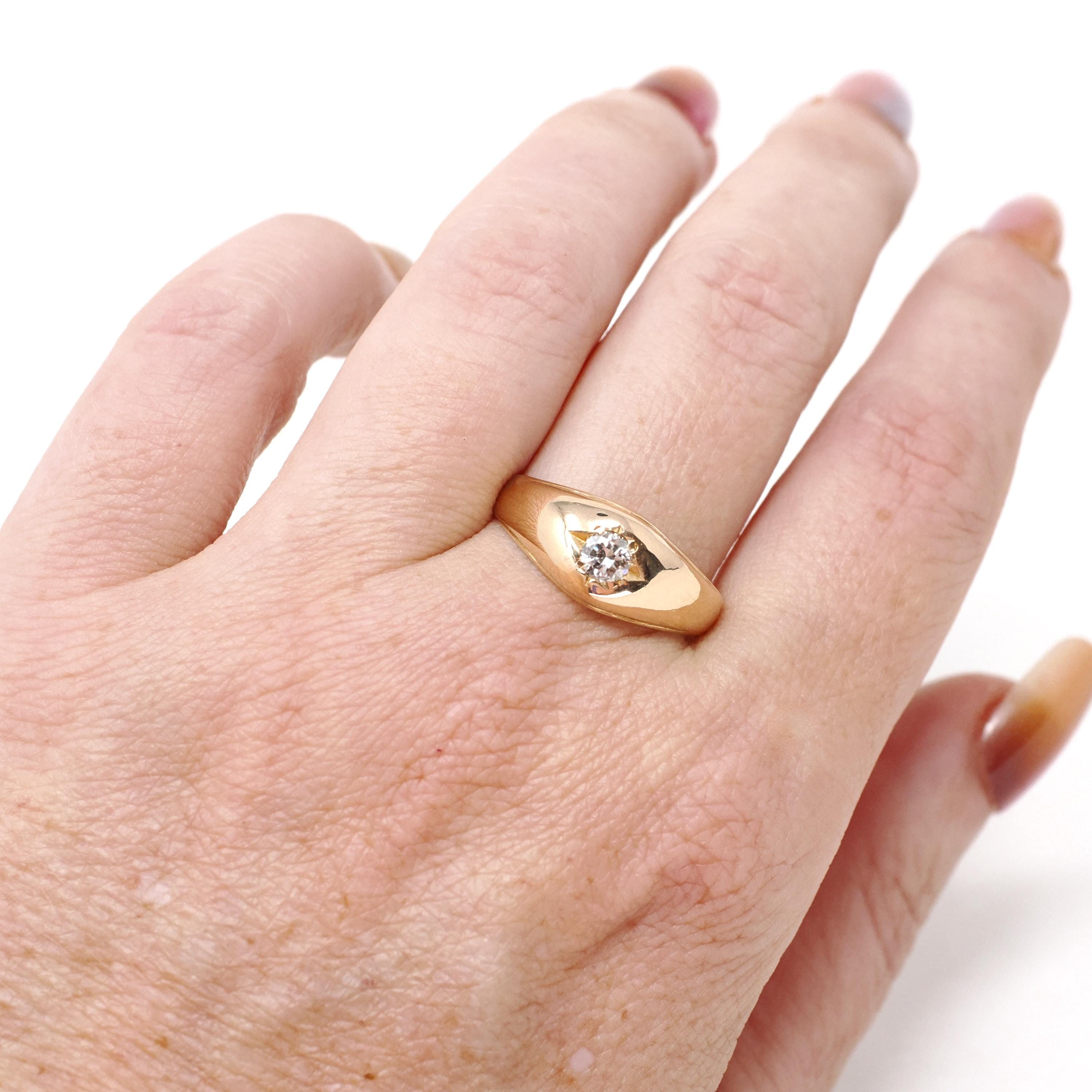 Vintage Diamond Ring - Mid Century 22k Gold Natural .20 CT Diamond Solitaire Unisex Band - Wedding 1950s Size 8 Star Incised Fine Jewelry