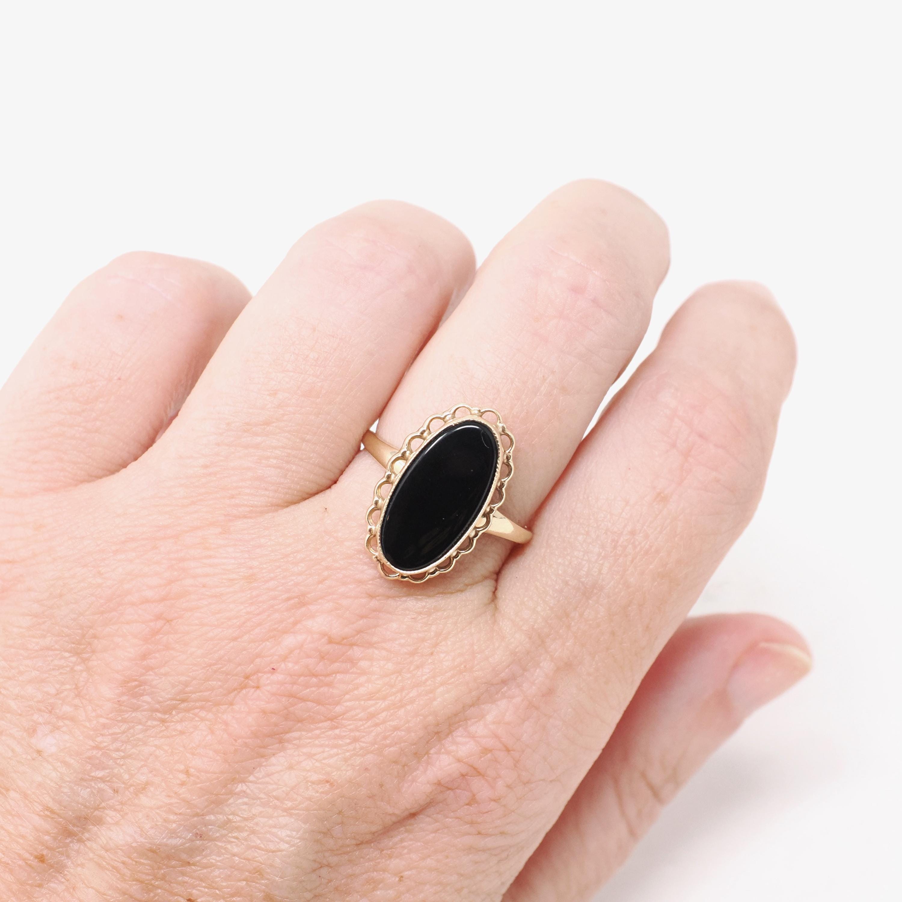 Vintage Onyx Ring - Retro 10k Yellow Gold Natural Oval Black Chalcedony Gemstone - Circa 1970s Era Size 6 1/4 Statement Fine PSCO Jewelry