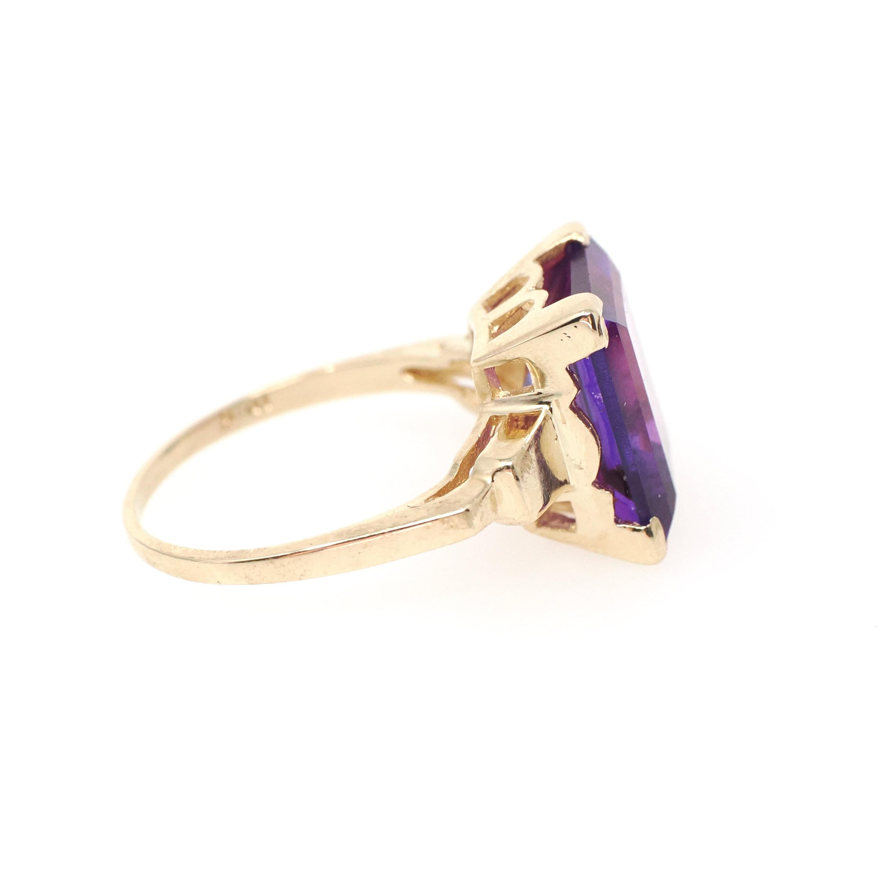 Created Color Change Sapphire Ring - Mid Century 10k Yellow Gold Rectangular Purple Blue Gem - Circa 1950s Era Size 6 1/2 Fine 50s Jewelry