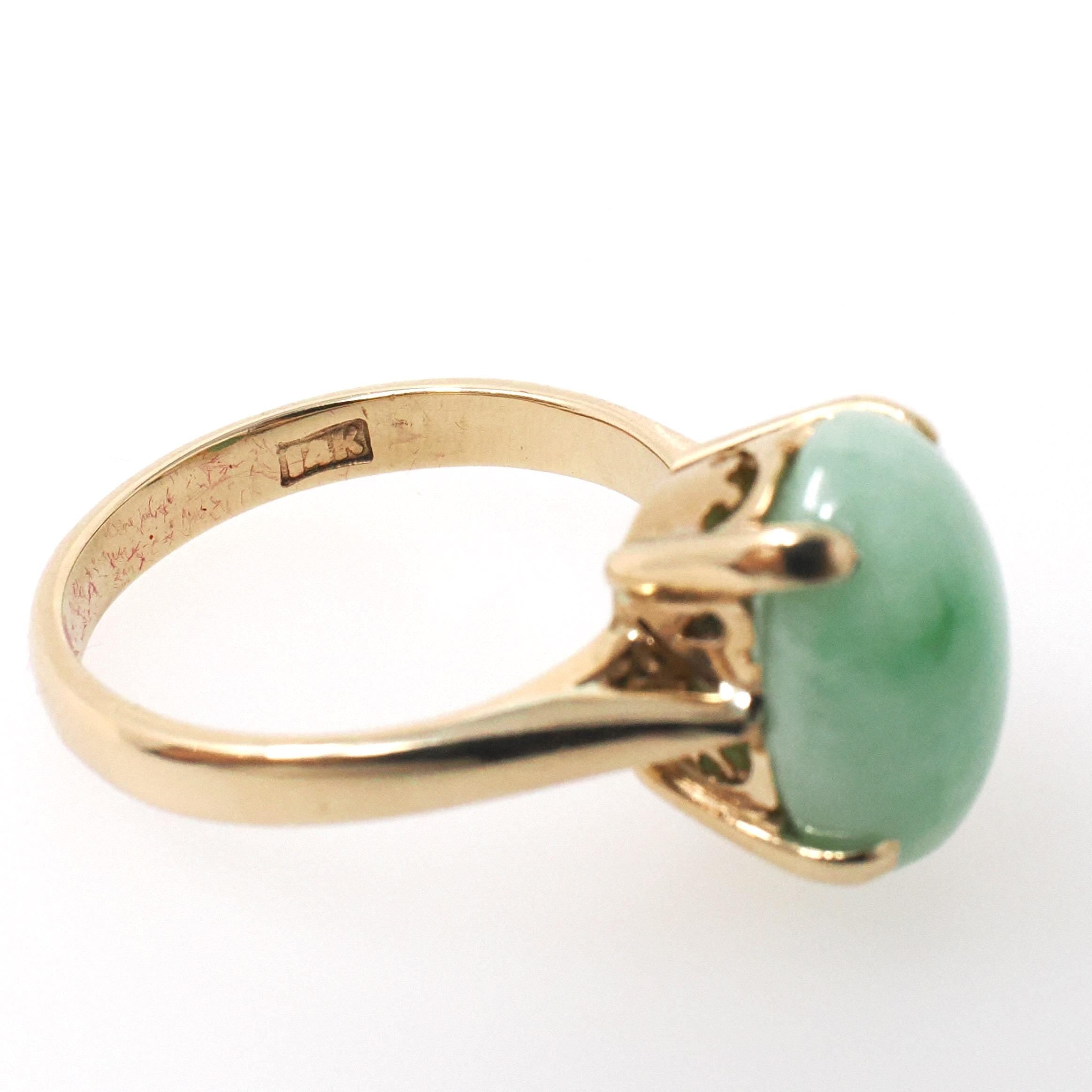 Vintage Jadeite Ring - Retro 14k Yellow Gold Light Green Oval Cabochon Gemstone - Circa 1970s Era Size 5.25 Fine Solitaire Statement Jewelry