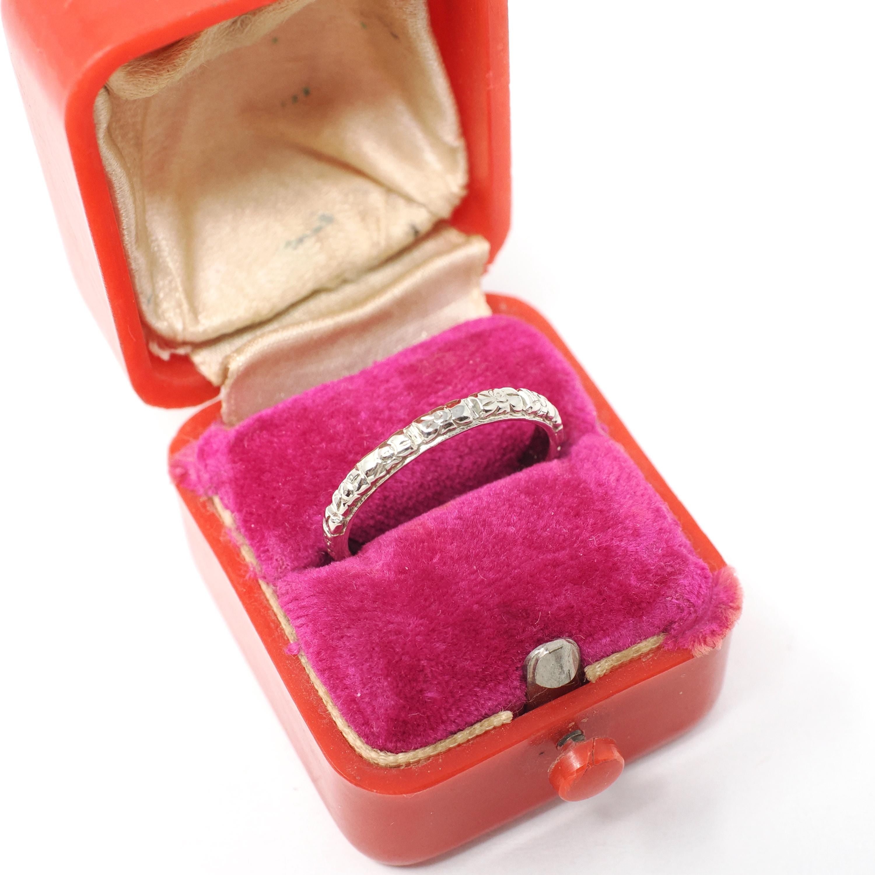 Art Deco Wedding Band - Vintage 14k White Gold 2.5 MM Orange Blossom Engraved Design Ring - Circa 1920s Size 6 Bridal Fine Statement Jewelry