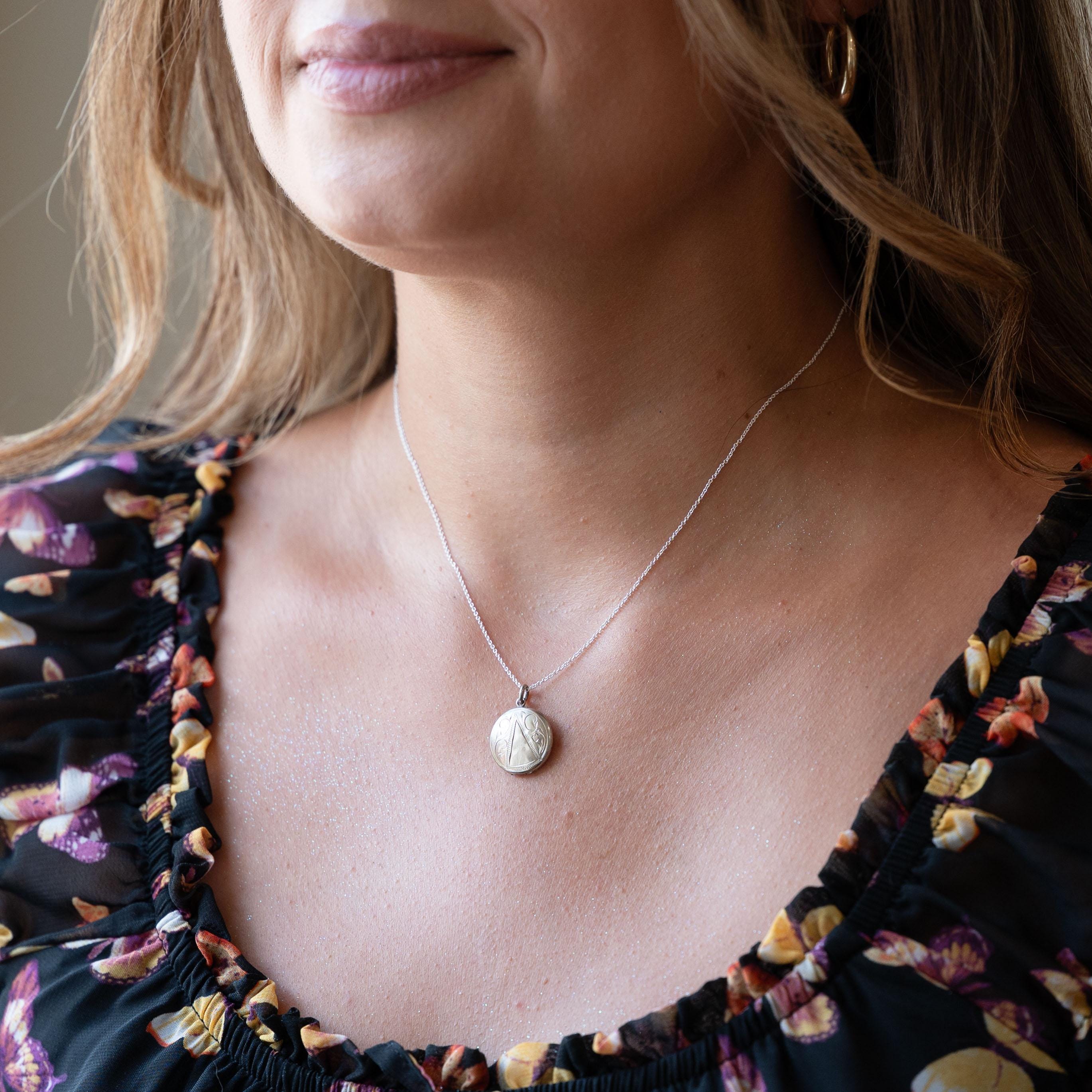 Mid Century Locket - Vintage 10k White Gold Engraved Round Pendant Necklace Charm - Circa 1950s Era Photograph Keepsake Dainty Fine Jewelry