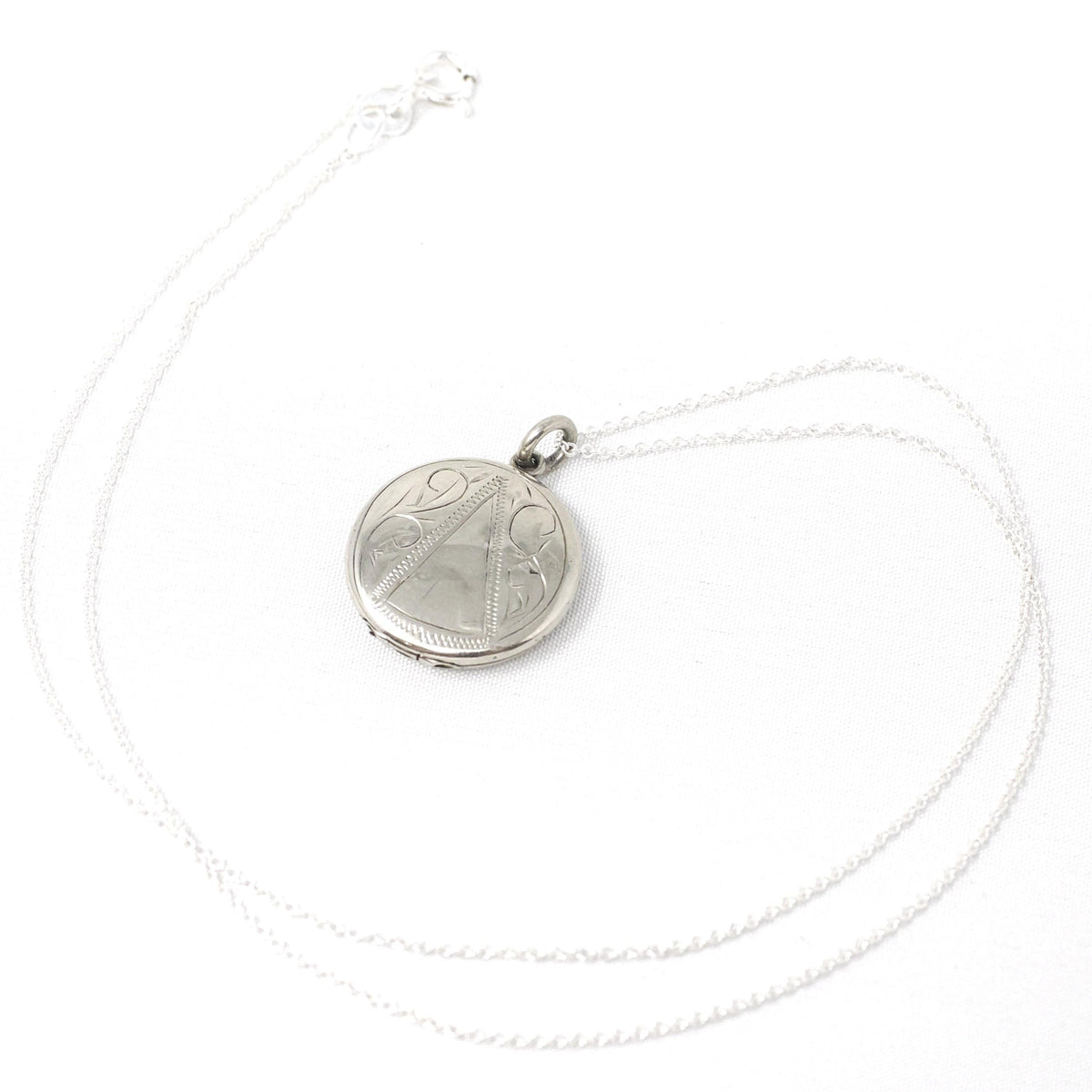 Mid Century Locket - Vintage 10k White Gold Engraved Round Pendant Necklace Charm - Circa 1950s Era Photograph Keepsake Dainty Fine Jewelry