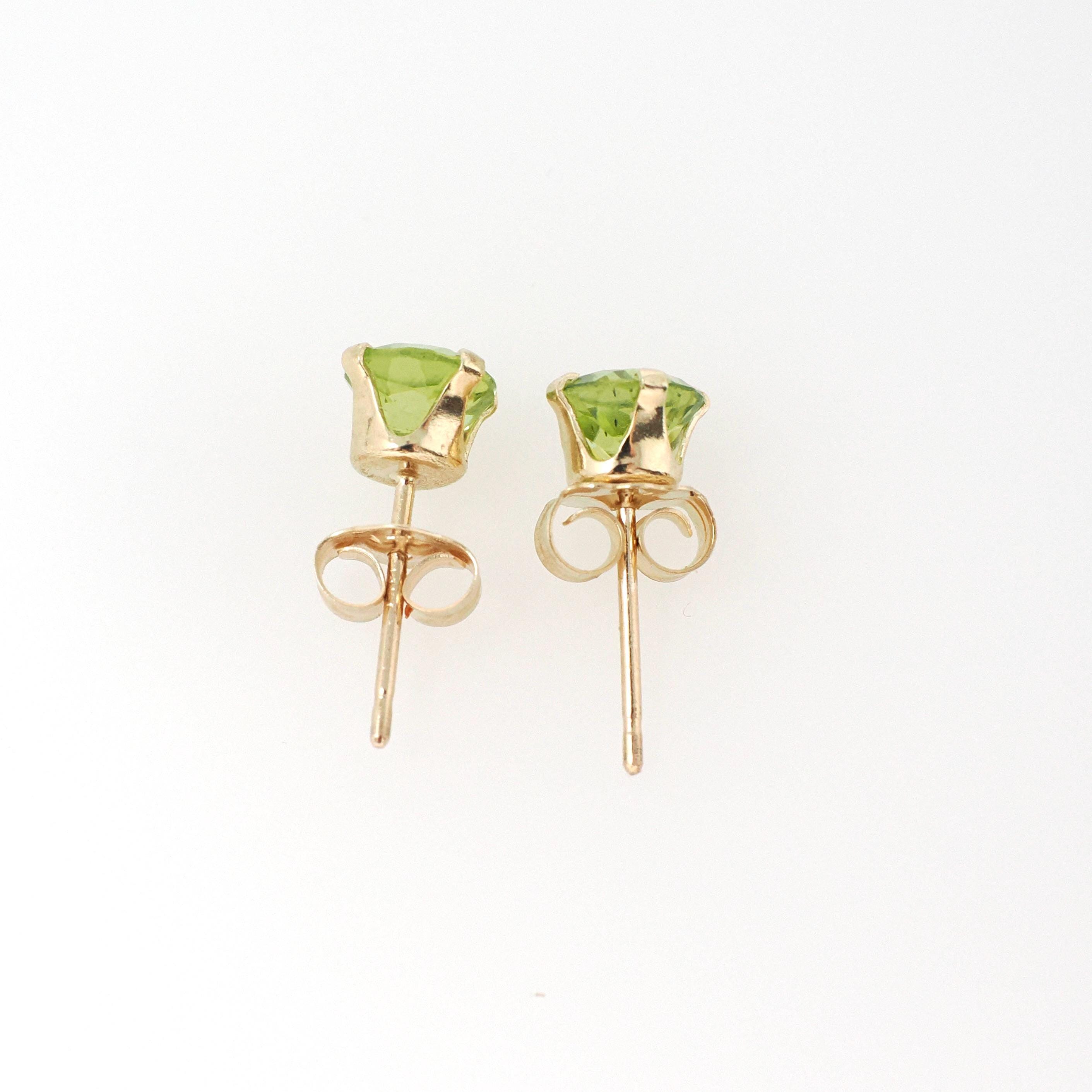 Modern Peridot Earrings - Estate 14k Yellow Gold Studs Round Faceted 1.10 CTW Pierced Posts - Estate 2000s Era Dainty Green Gemstone Jewelry