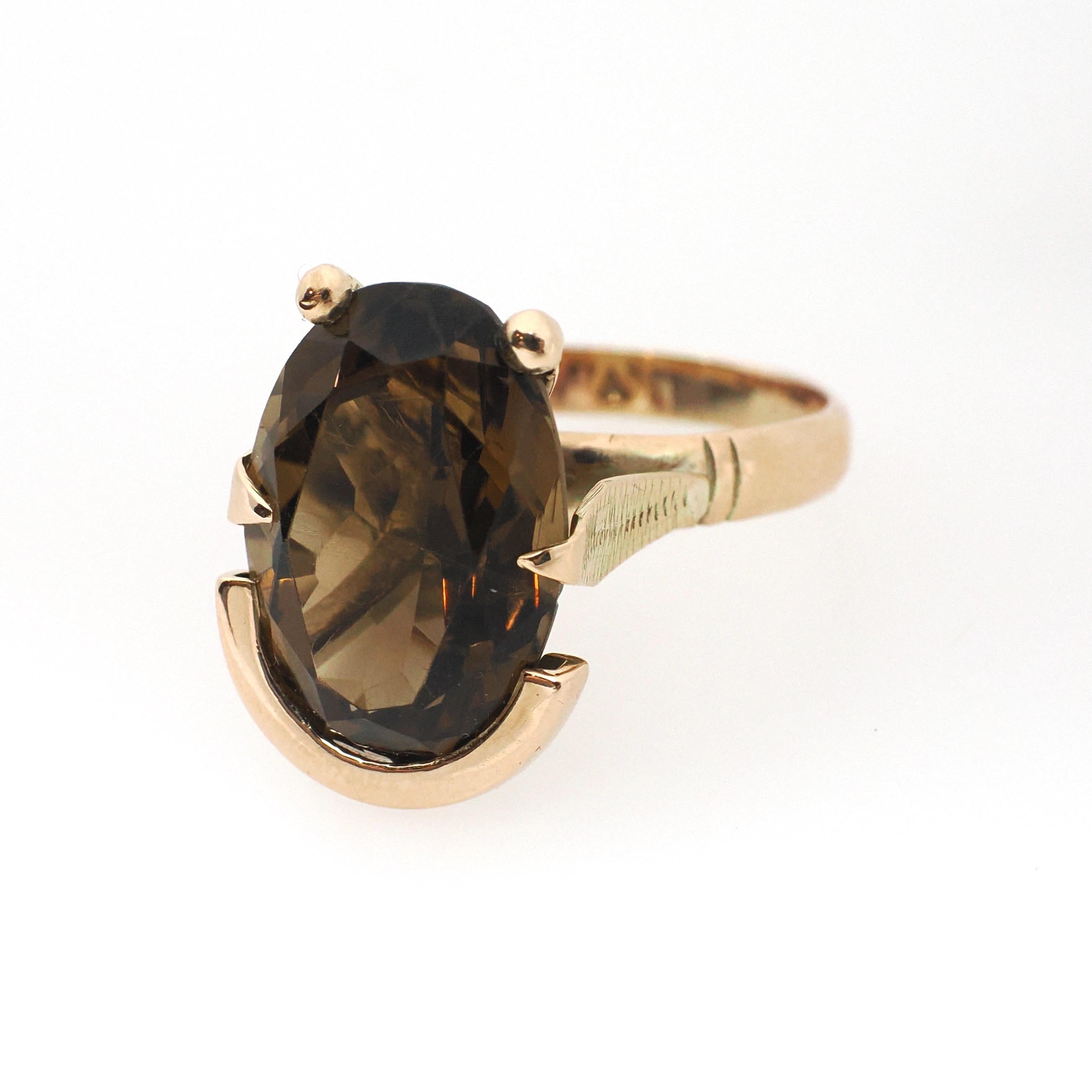 Smoky Quartz Ring - Modernist 14k Yellow Gold Oval Faceted 7.50 CT Dark Brown Gemstone - Vintage Circa 1970s Era Size 7 1/2 Fine Jewelry
