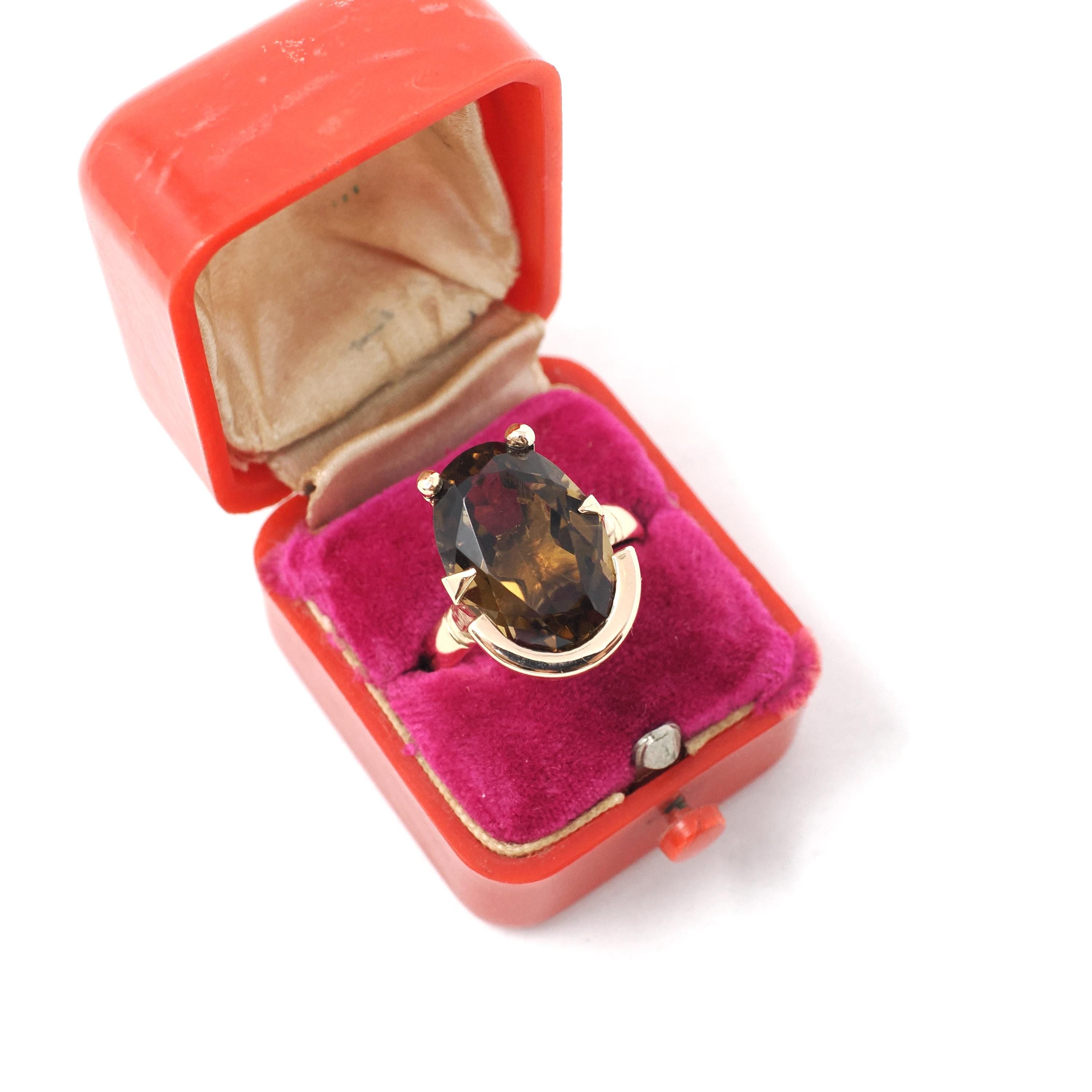 Smoky Quartz Ring - Modernist 14k Yellow Gold Oval Faceted 7.50 CT Dark Brown Gemstone - Vintage Circa 1970s Era Size 7 1/2 Fine Jewelry
