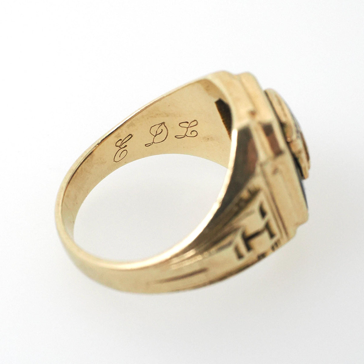 Asbury Park High School Ring - Mid Century Era 10k Yellow Gold Black Chalcedony Onyx Signet - Circa 1958 Size 6.75 EDL Initials Fine Jewelry