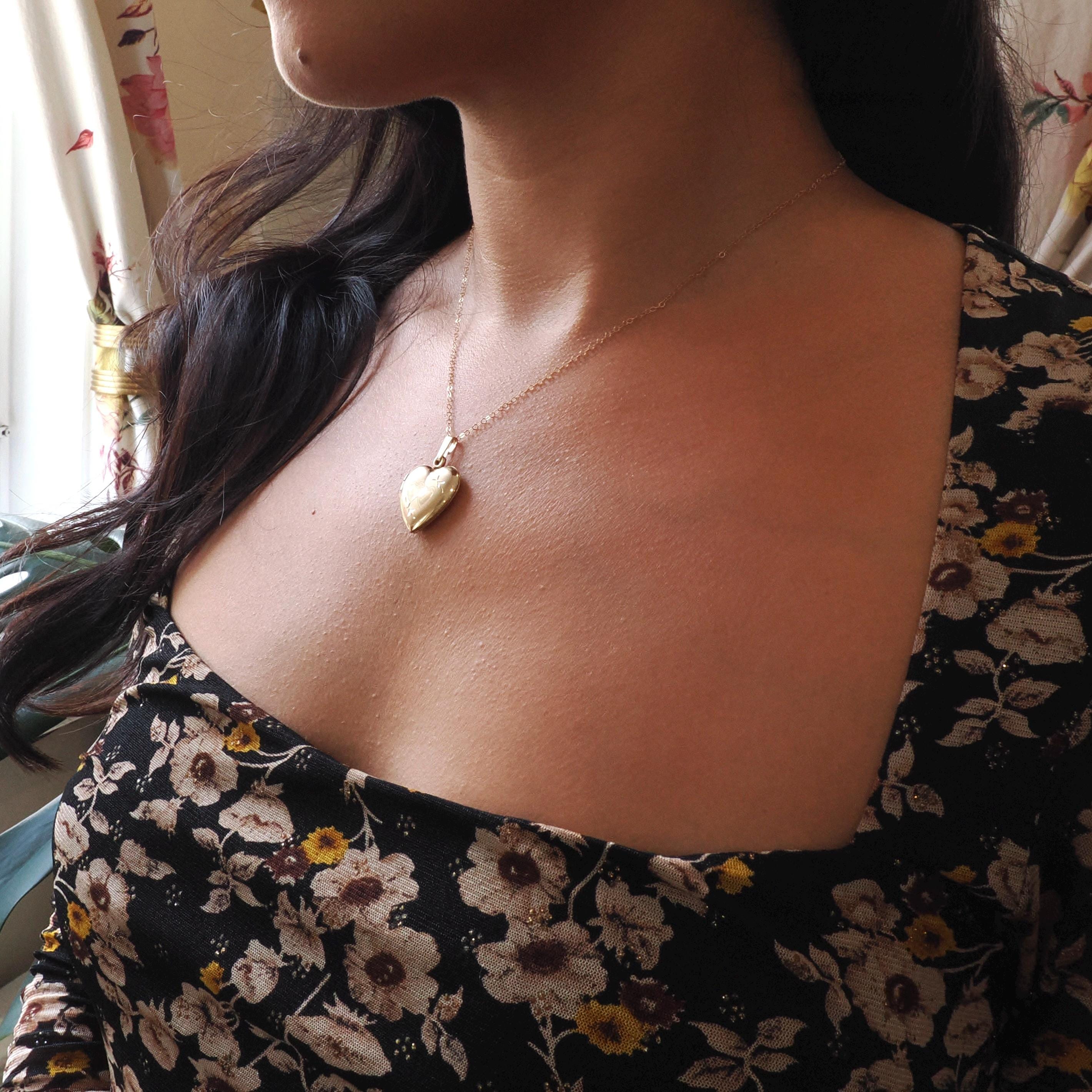 Vintage Heart Locket - Mid Century 10k Yellow Gold Double Heart Pendant Necklace - Circa 1960s Fine Sweetheart Keepsake Photograph Jewelry