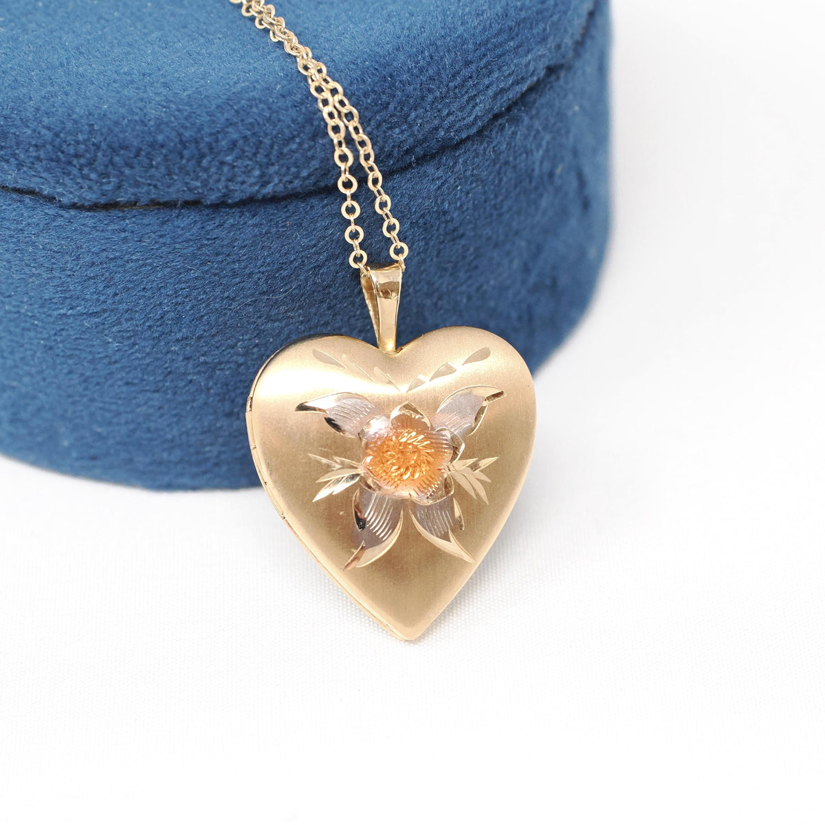 Estate Heart Locket - Modern 10k Yellow Gold Engraved Flower Leaf Design Necklace Pendant - Circa 2000's Era Photograph Keepsake PPC Jewelry