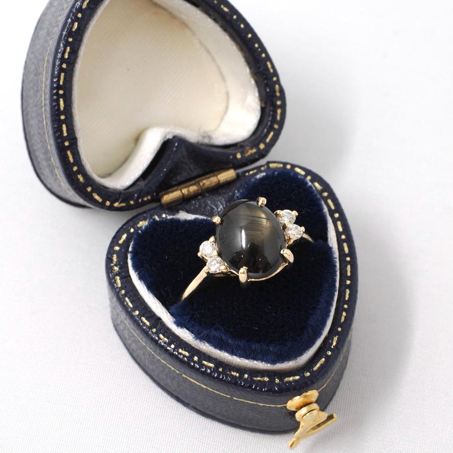 Black Star Sapphire Ring - Contemporary 14k Yellow Gold Natural 3.18 CT Gemstone - Modern Estate Circa 1990s Size 5 1/4 Diamond Fine Jewelry