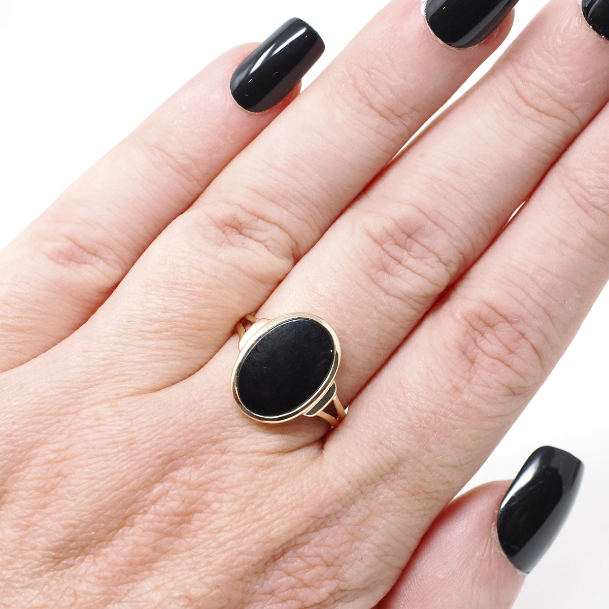 Mid Century Onyx Ring - Vintage 10k Yellow Gold Black Chalcedony Solitaire Gemstone Shield - Circa 1960s Era Size 6 Fine Statement Jewelry