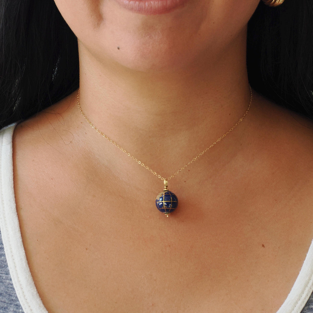 Fine Globe Charm - Contemporary 18k Yellow Gold Natural Lapis Gemstone Inlay Spinner Pendant - Circa 1990s Souvenir Earth Travel Jewelry