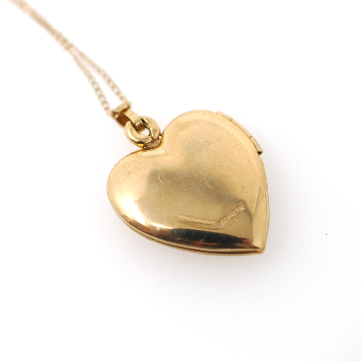 Floral Heart Locket - Contemporary 14k Gold Filled Engraved "Grandma" Pendant - Estate Circa 2000s Era Flower Photo Memory Keepsake Jewelry