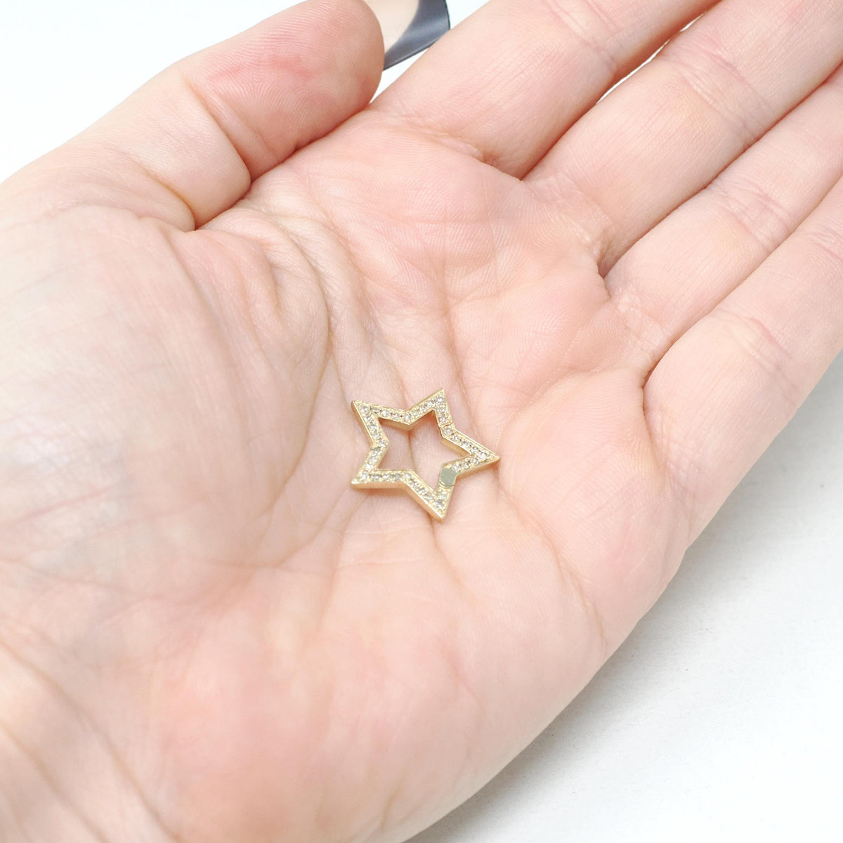 Star Charm Holder - Contemporary 14k Yellow Gold .21 CTW Natural Diamonds Hinged Pendant Clasp - Circa 2000s Utility Fashion Fine Jewelry