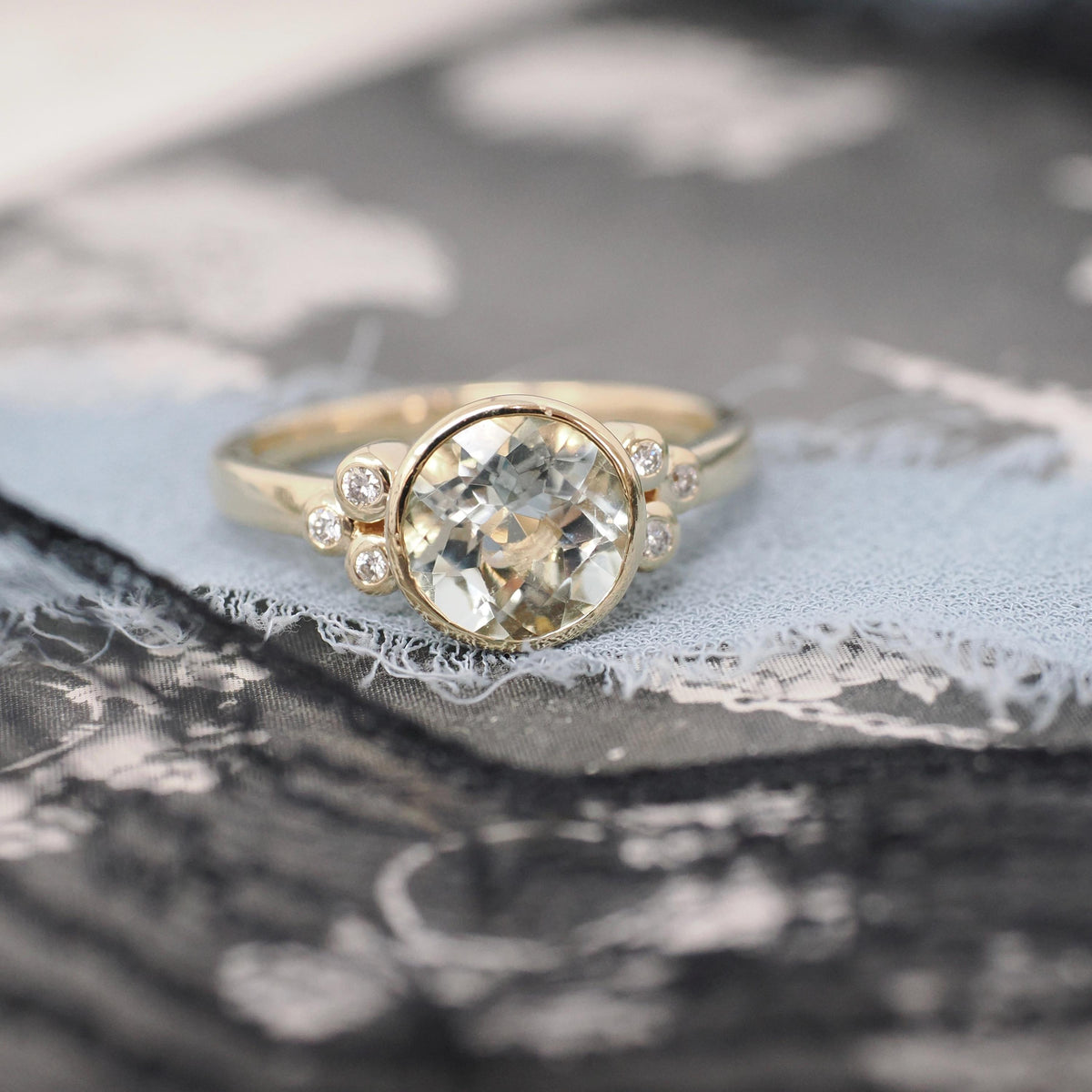 Prasiolite Diamond Ring - Contemporary 14k Yellow Gold Round Natural Green Amethyst Quartz - Modern Circa 2000s Era Size 7 1/4 Fine Jewelry