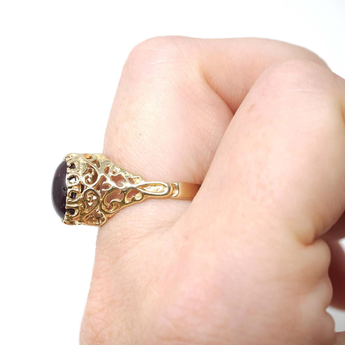 Star Ruby Ring - Contemporary 14k Yellow Gold Oval Cabochon Gemstones - Circa 1990s Era Size 5 1/4 July Birthstone Celestial Fine Jewelry