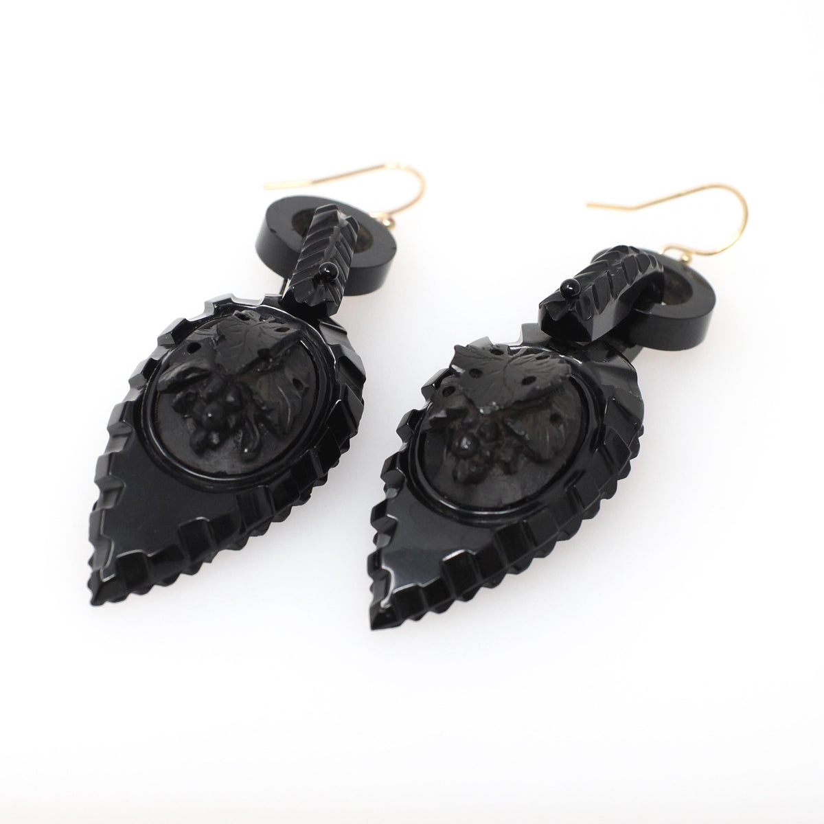 Victorian Jewelry Set - Antique 10k Yellow Gold Carved Jet Brooch & Earrings - Circa 1890s Era Carved Grape Leaf Cluster Fine Jewelry