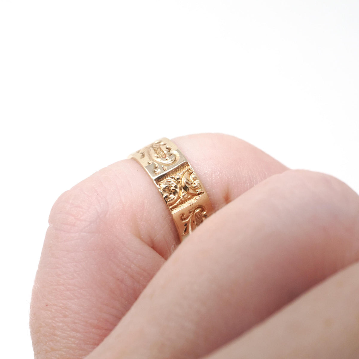 Antique Baby Cigar Band - Edwardian 10k Yellow Gold Decorative Flower Eternity Design Midi Ring - Circa 1900s Size 1 Children's Fine Jewelry