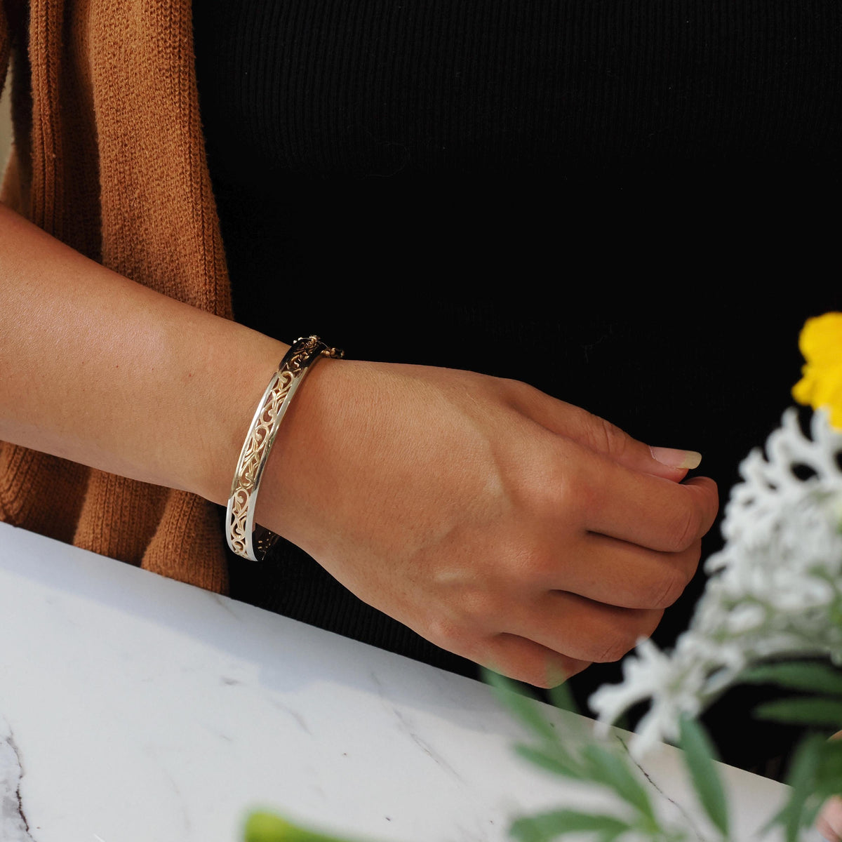 Two Tone Bracelet - Contemporary 14k Yellow & White Gold Open Metal Swirl Design Bangle - Vintage Circa 1990s Era Fine Statement Jewelry