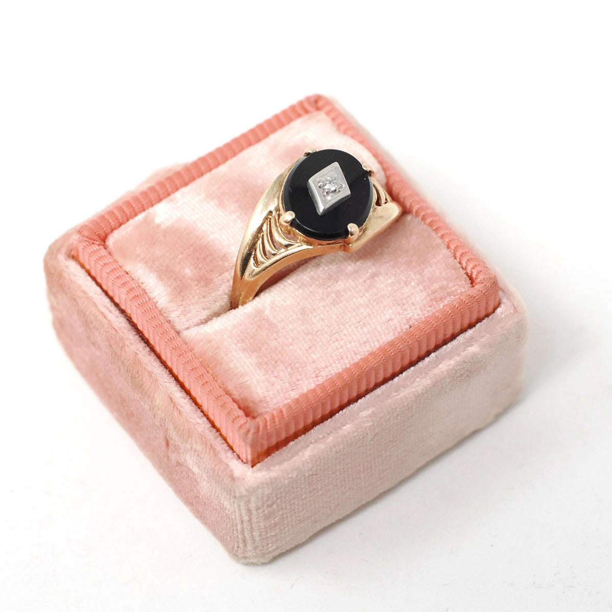 Vintage Onyx Ring - Retro 10k Yellow Gold Oval Black Chalcedony Gemstone - Circa 1940s Size 5 3/4 Natural .01 CT Diamond Bypass Fine Jewelry