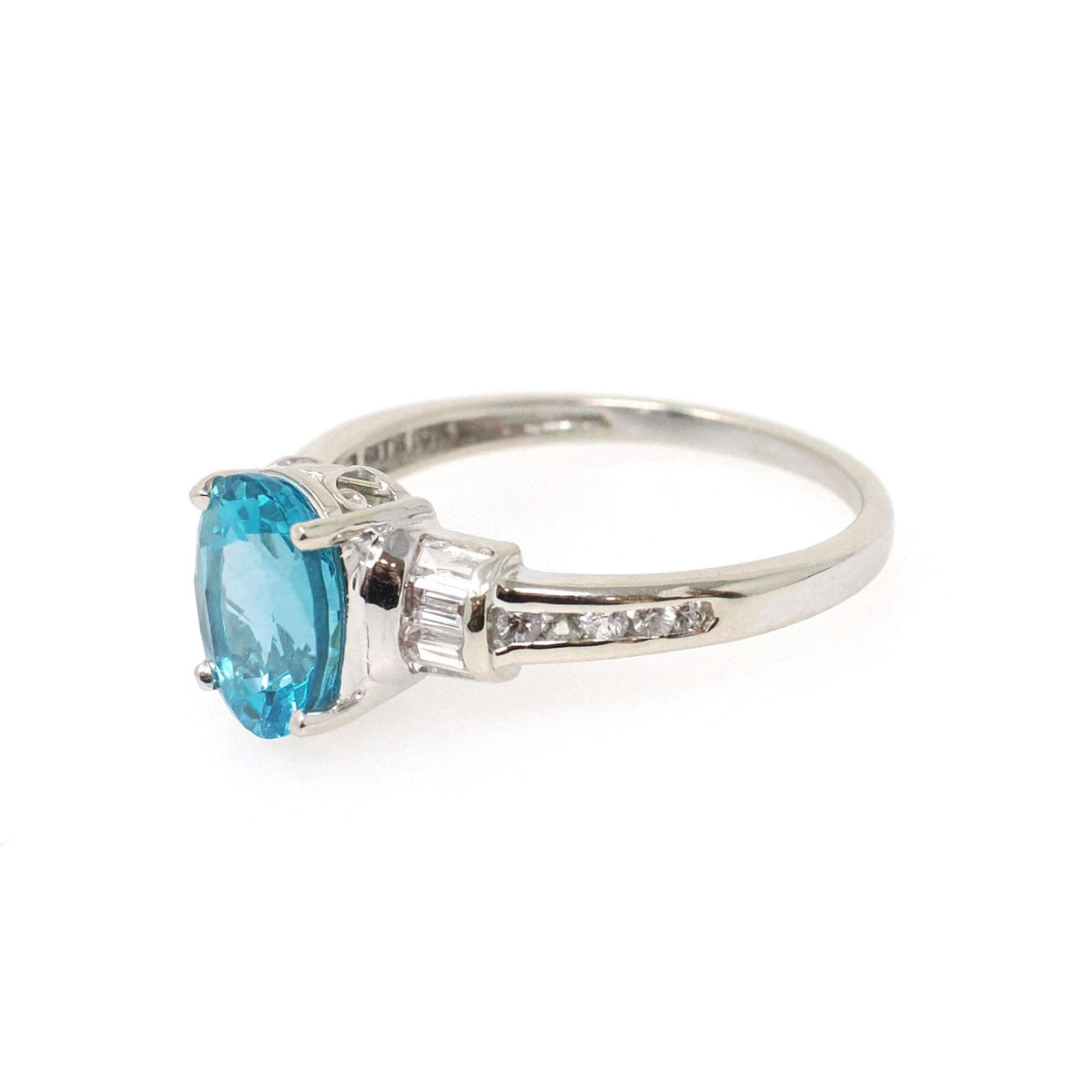 Modern Apatite Ring - Contemporary 10k White Gold Natural Oval Teal Blue Gemstone - Circa 2000s Size 8 1/2 Simulated Diamond Accents Jewelry