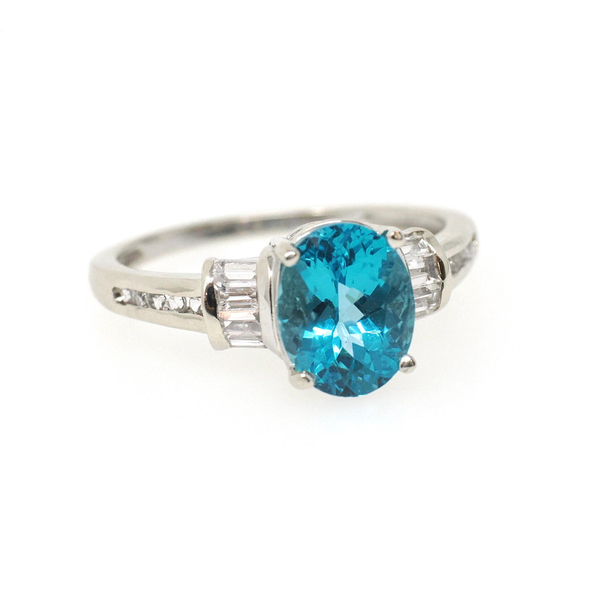 Modern Apatite Ring - Contemporary 10k White Gold Natural Oval Teal Blue Gemstone - Circa 2000s Size 8 1/2 Simulated Diamond Accents Jewelry
