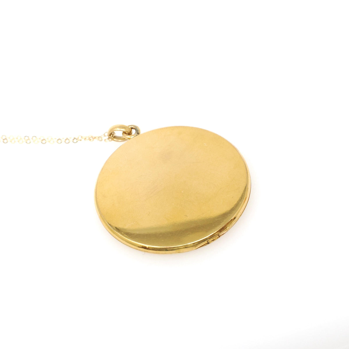 Round Edwardian Locket - Antique Gold Filled Floral Shield Scroll Design Pendant - Circa 1910s Photo Keepsake Ikat Texture Fashion Jewelry