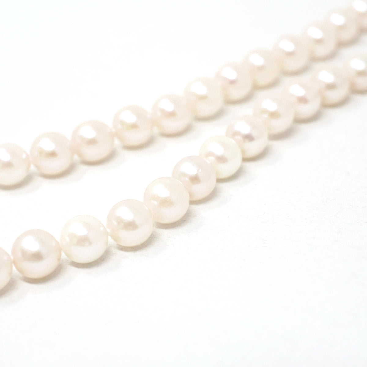 Cultured Pearl Necklace - Contemporary 14k Yellow Gold Filigree Clasp Knotted Strand - Circa 90s Organic 6.5MM High Luster Gem Fine Jewelry