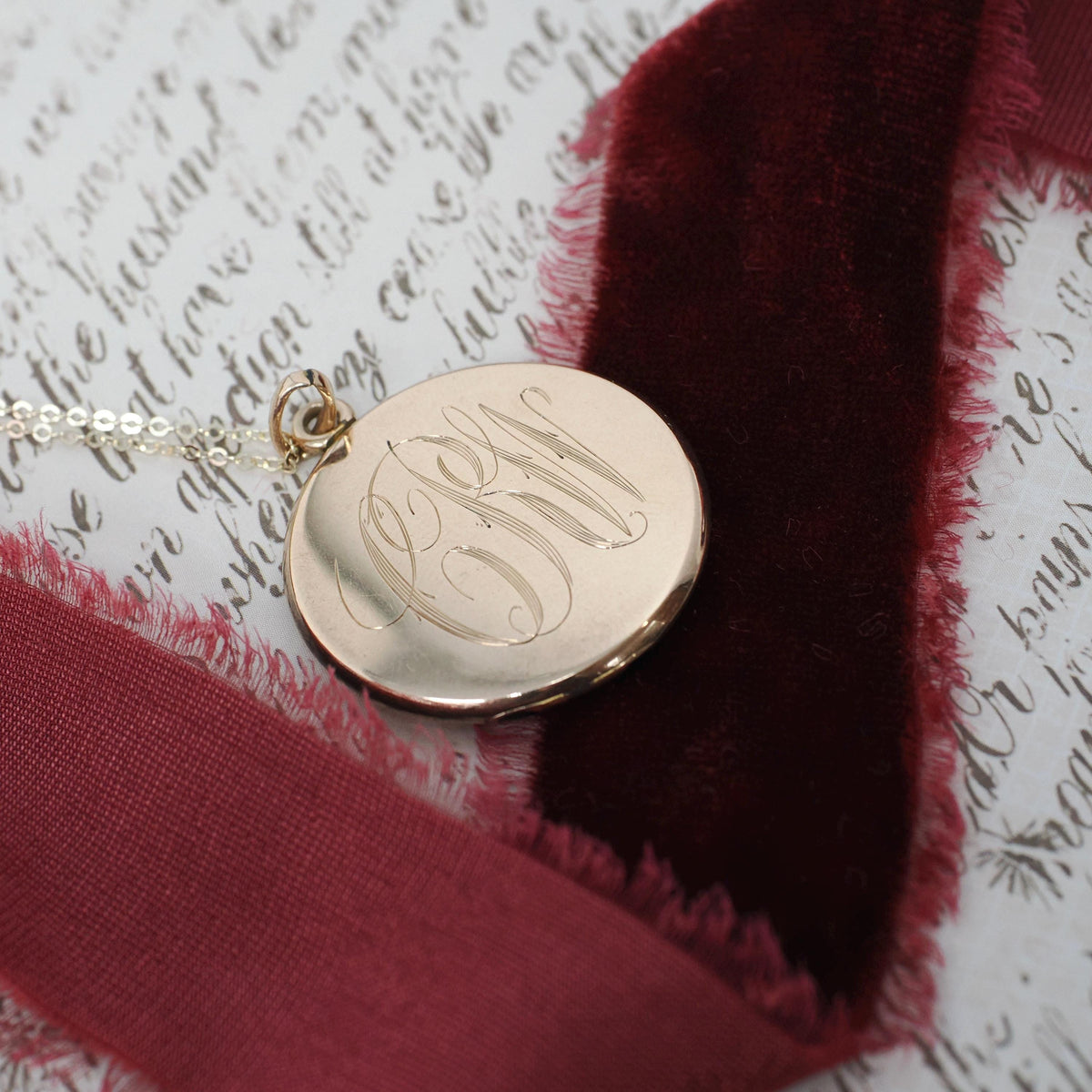 Antique Monogrammed Locket - Edwardian Gold Filled Round Engraved "LBS CRW" Pendant Necklace - Antique Early 1900s Photograph Fine Jewelry