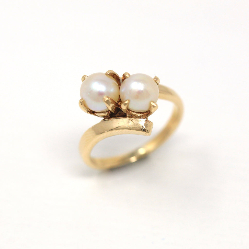 Sale - Cultured Pearl Ring - Retro Era 14k Yellow Gold Toi Et Moi Two Gem Bypass Style - Vintage 1940s Size 4 June Birthstone Fine Jewelry